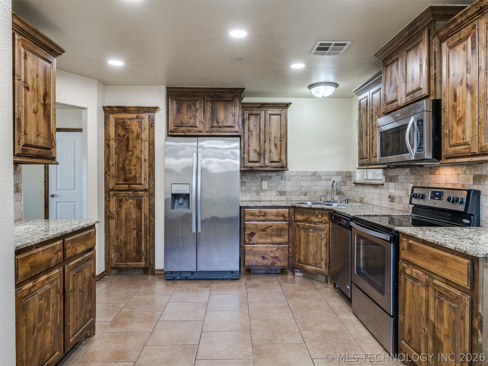 636 Altus Lane