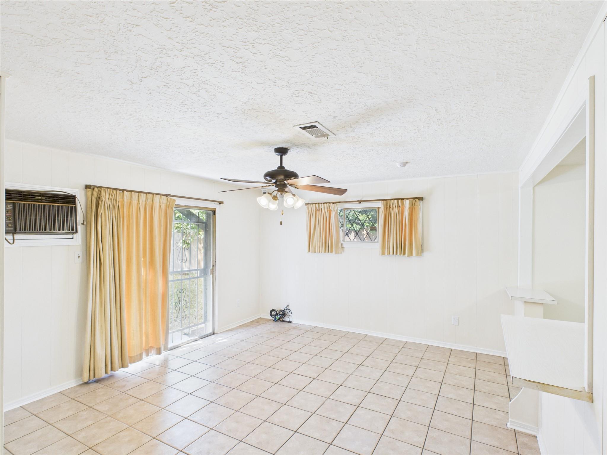 10009 Lonallen Street