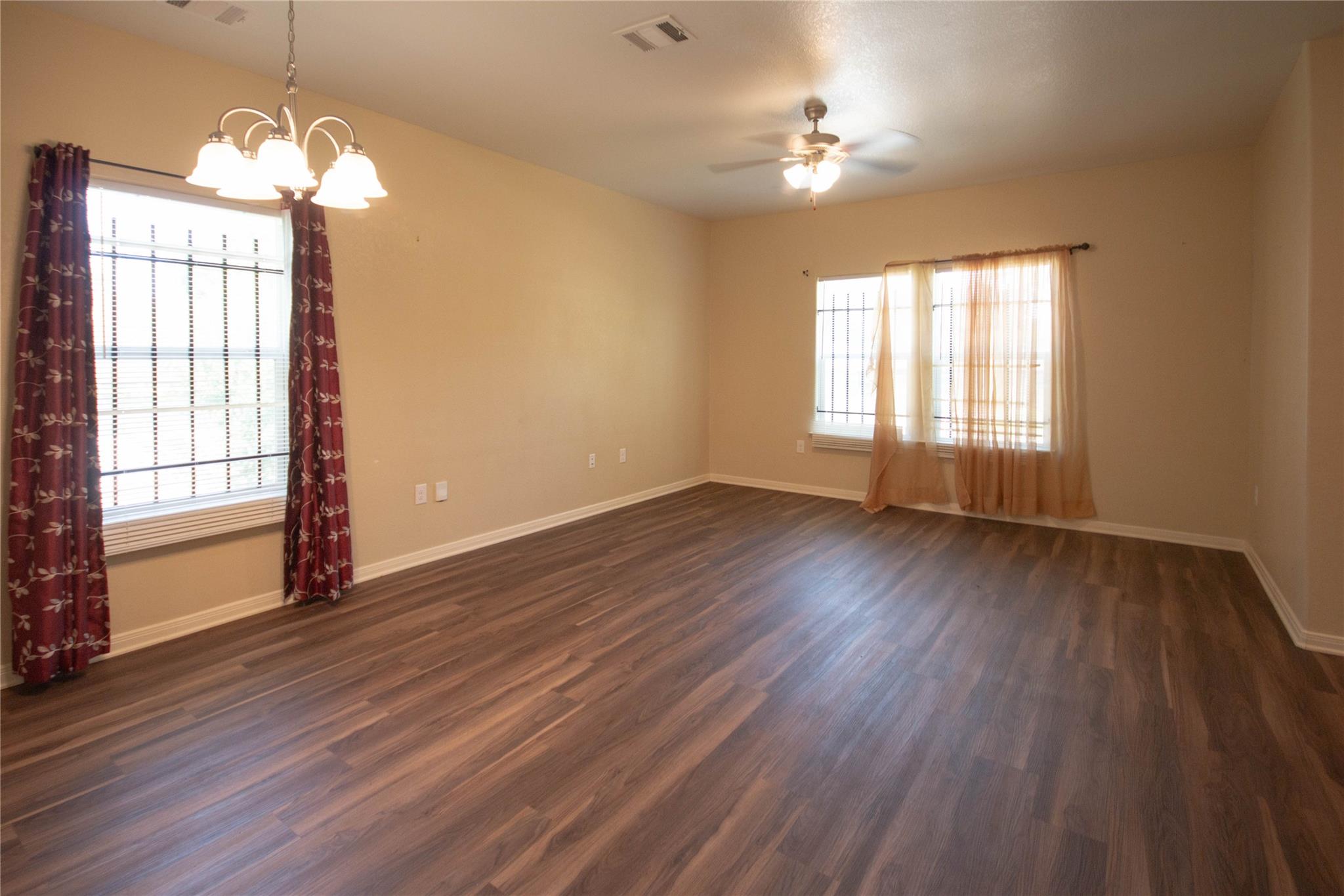 6010 Lyndhurst Drive