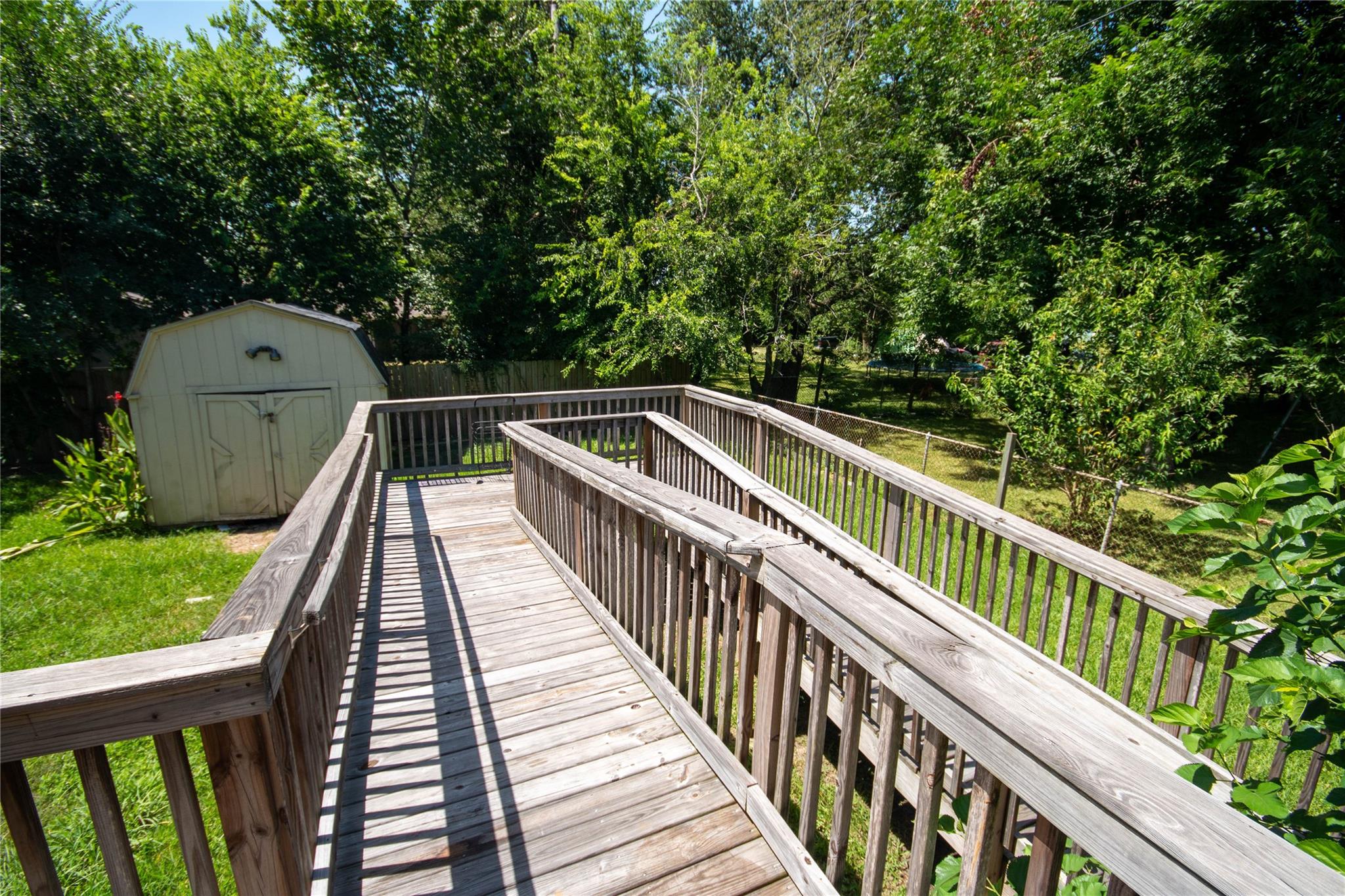 6010 Lyndhurst Drive