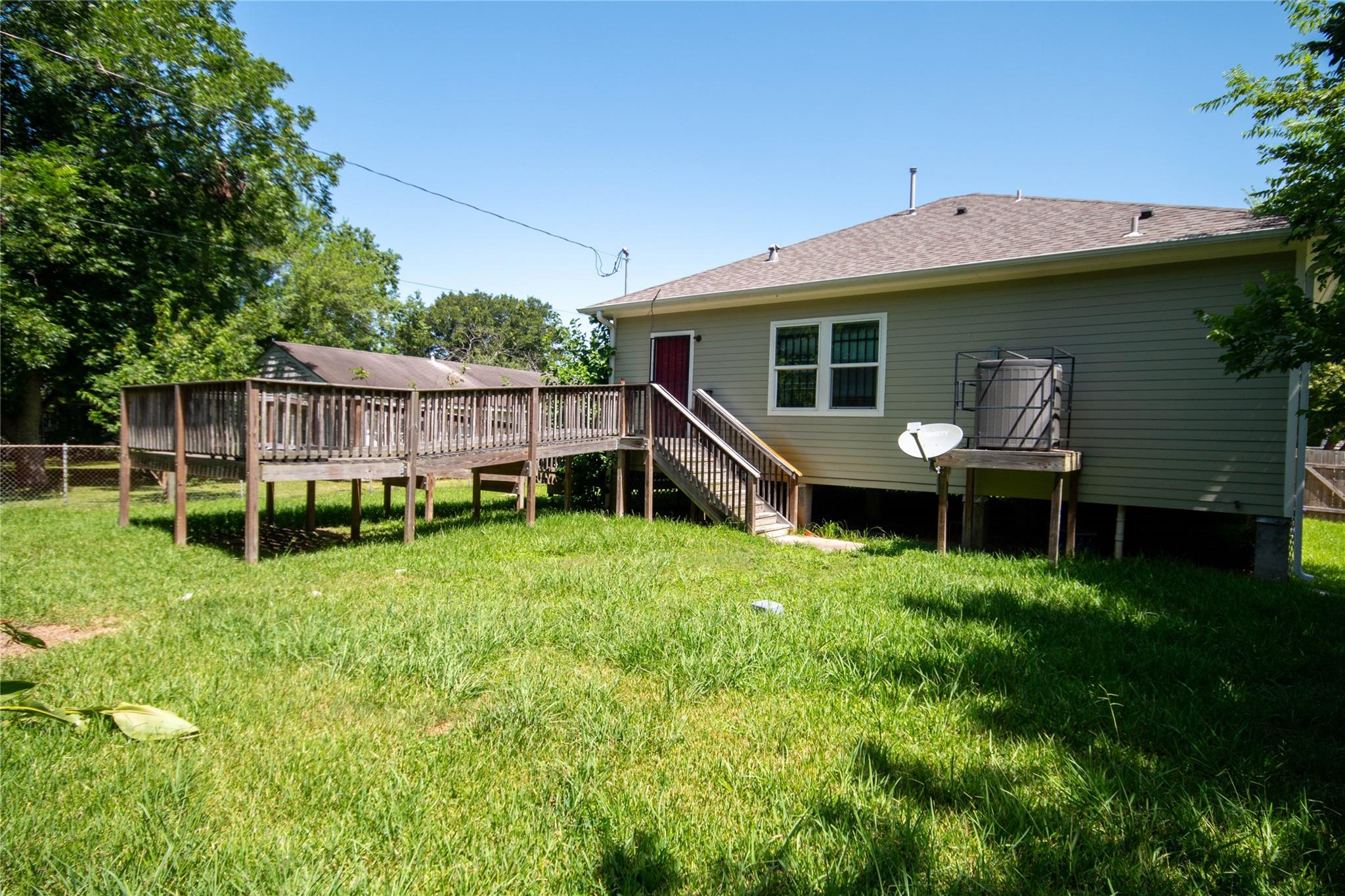 6010 Lyndhurst Drive