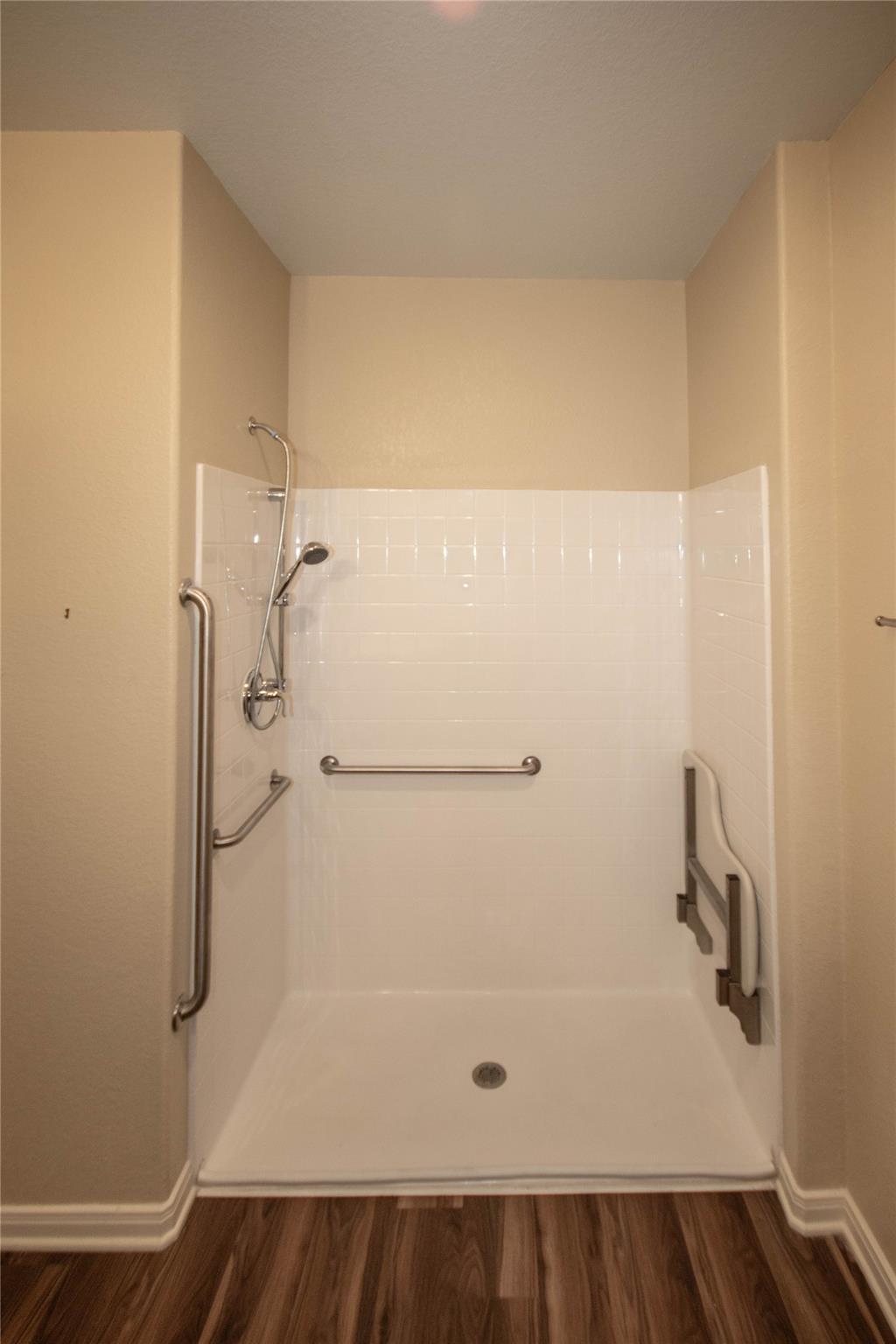 6010 Lyndhurst Drive