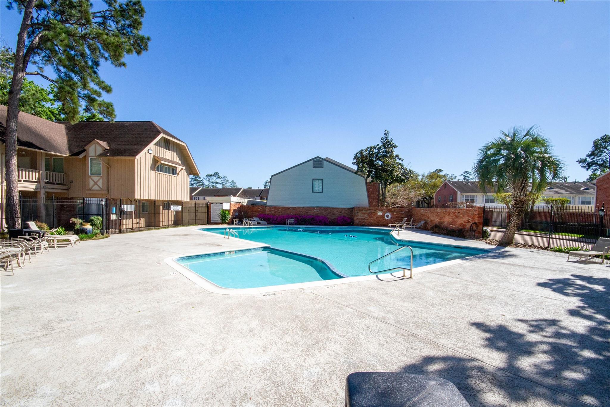 12641 Huntingwick Drive # 175