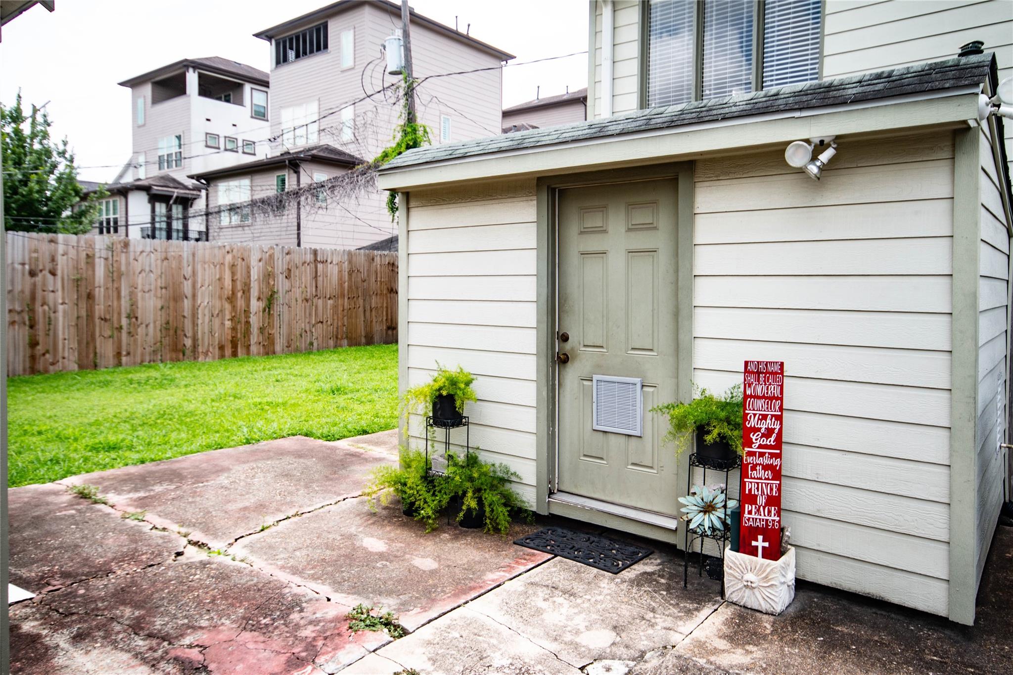 1610 Wheeler Street # 2
