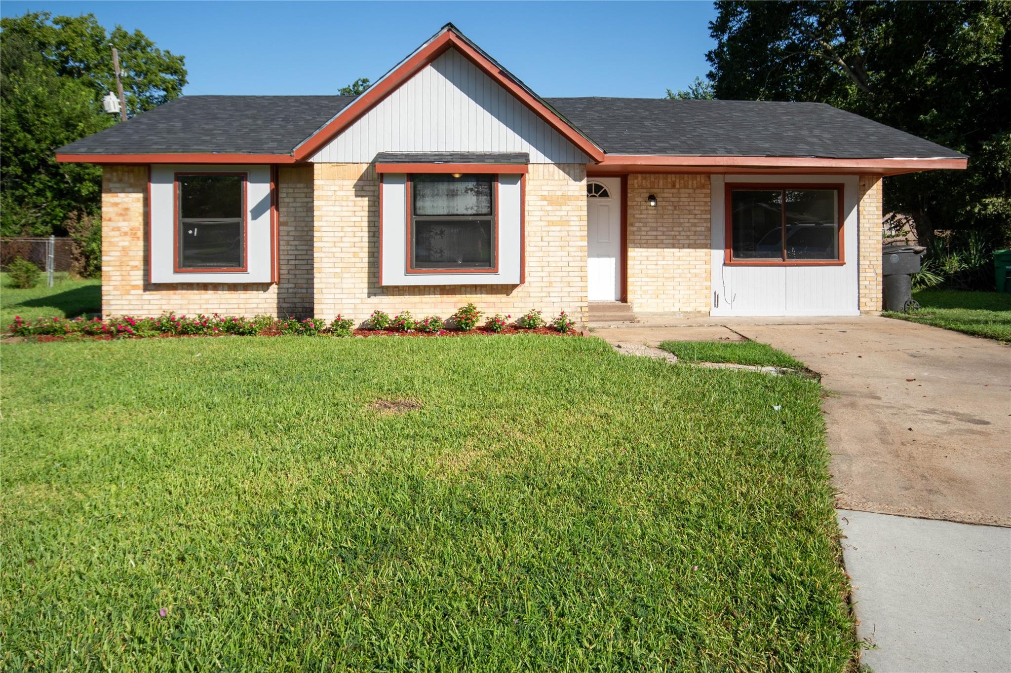 10902 Mosscrest Drive