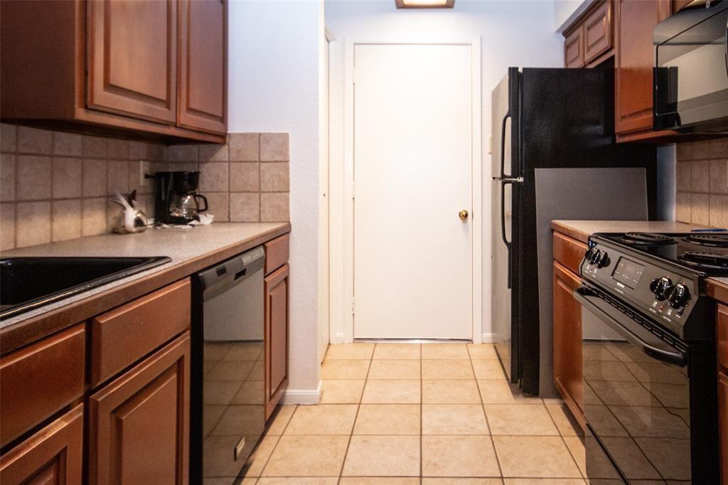 2425 Holly Hall Street # 31