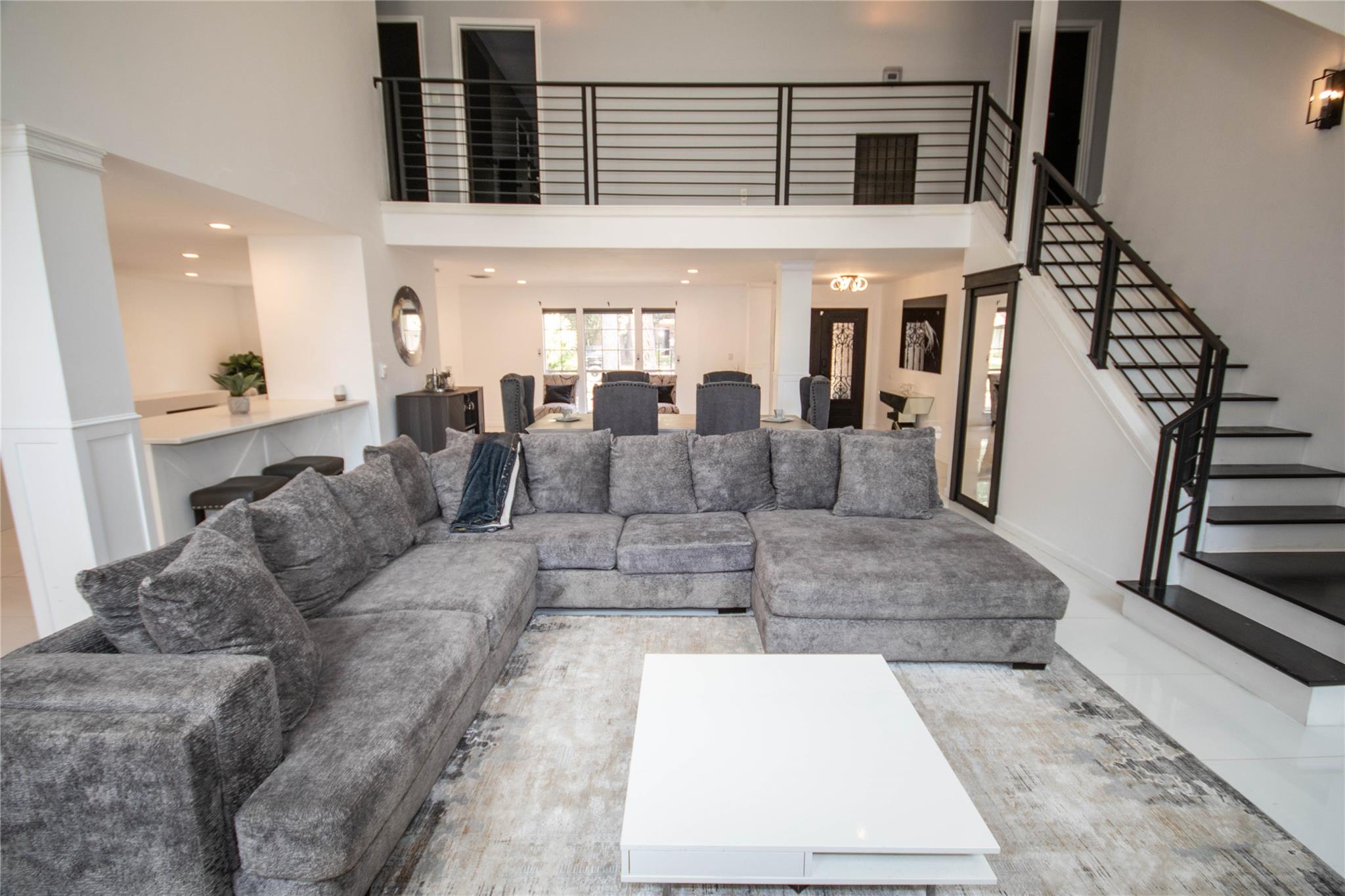 5411 Graystone Lane
