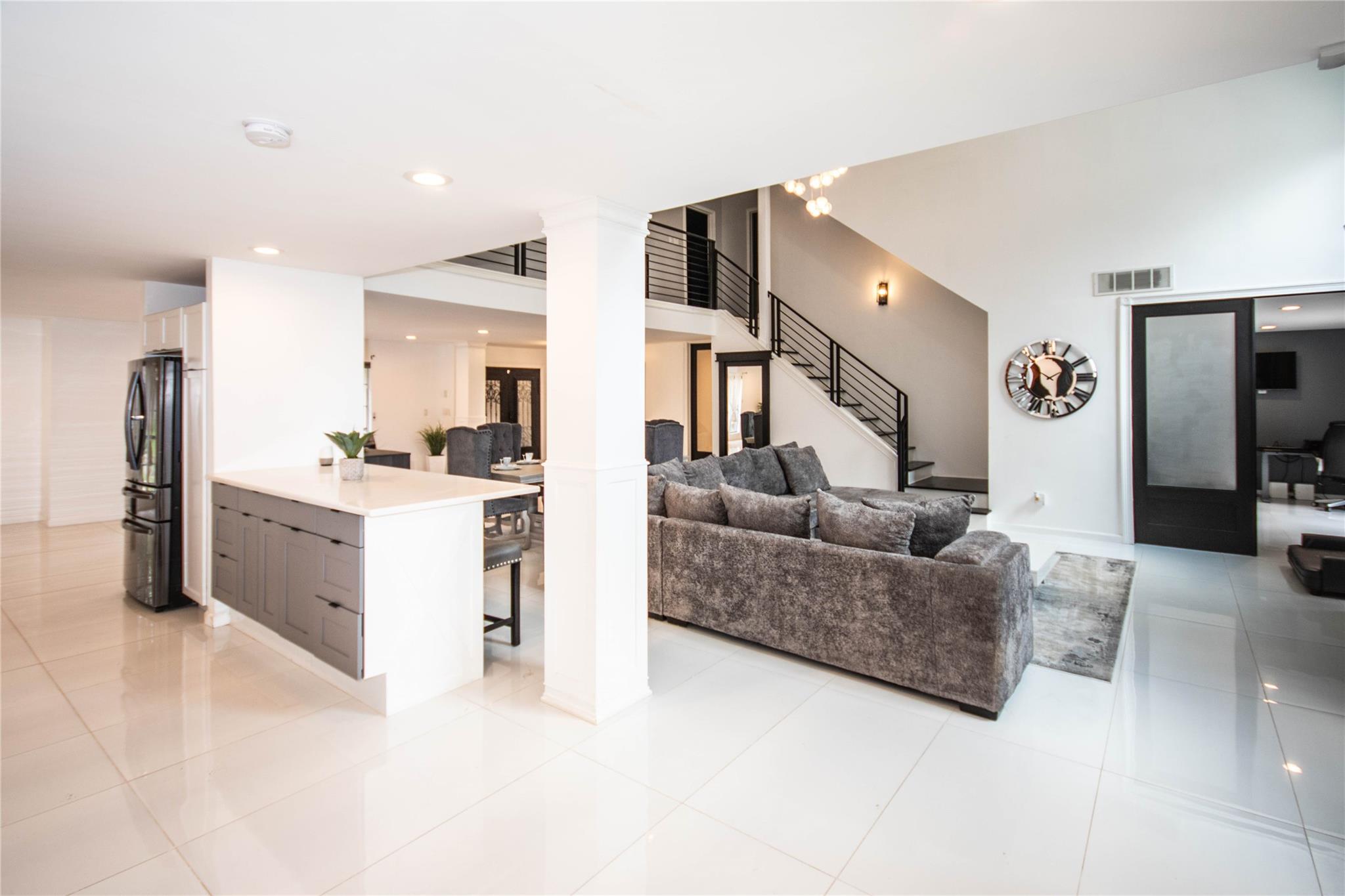 5411 Graystone Lane