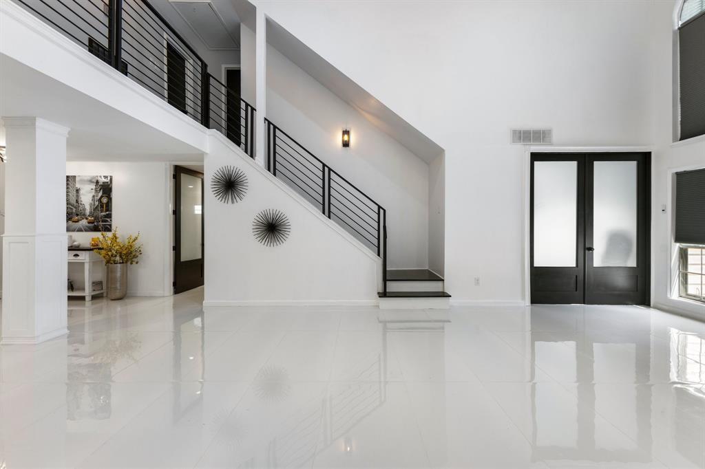 5411 Graystone Lane