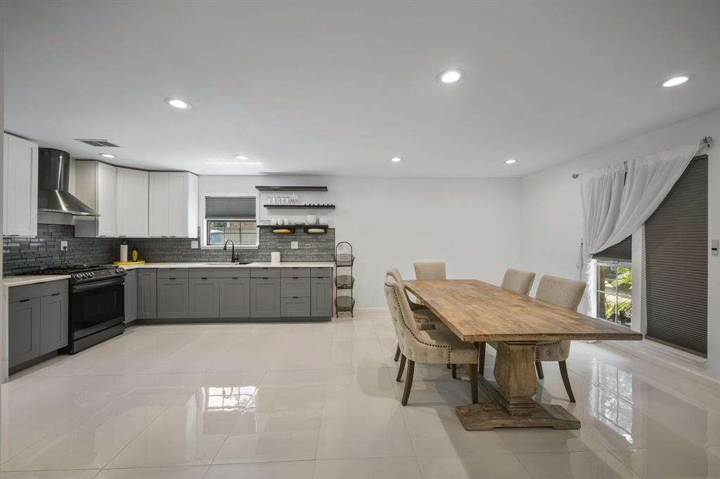 5411 Graystone Lane
