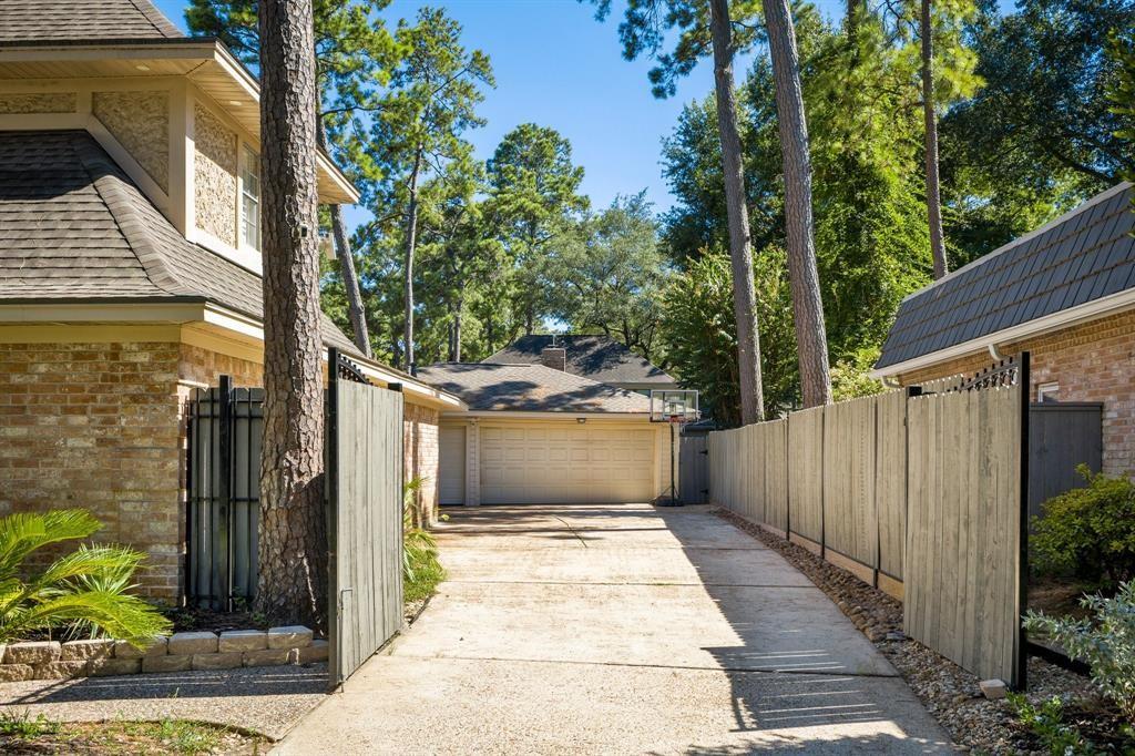 5411 Graystone Lane