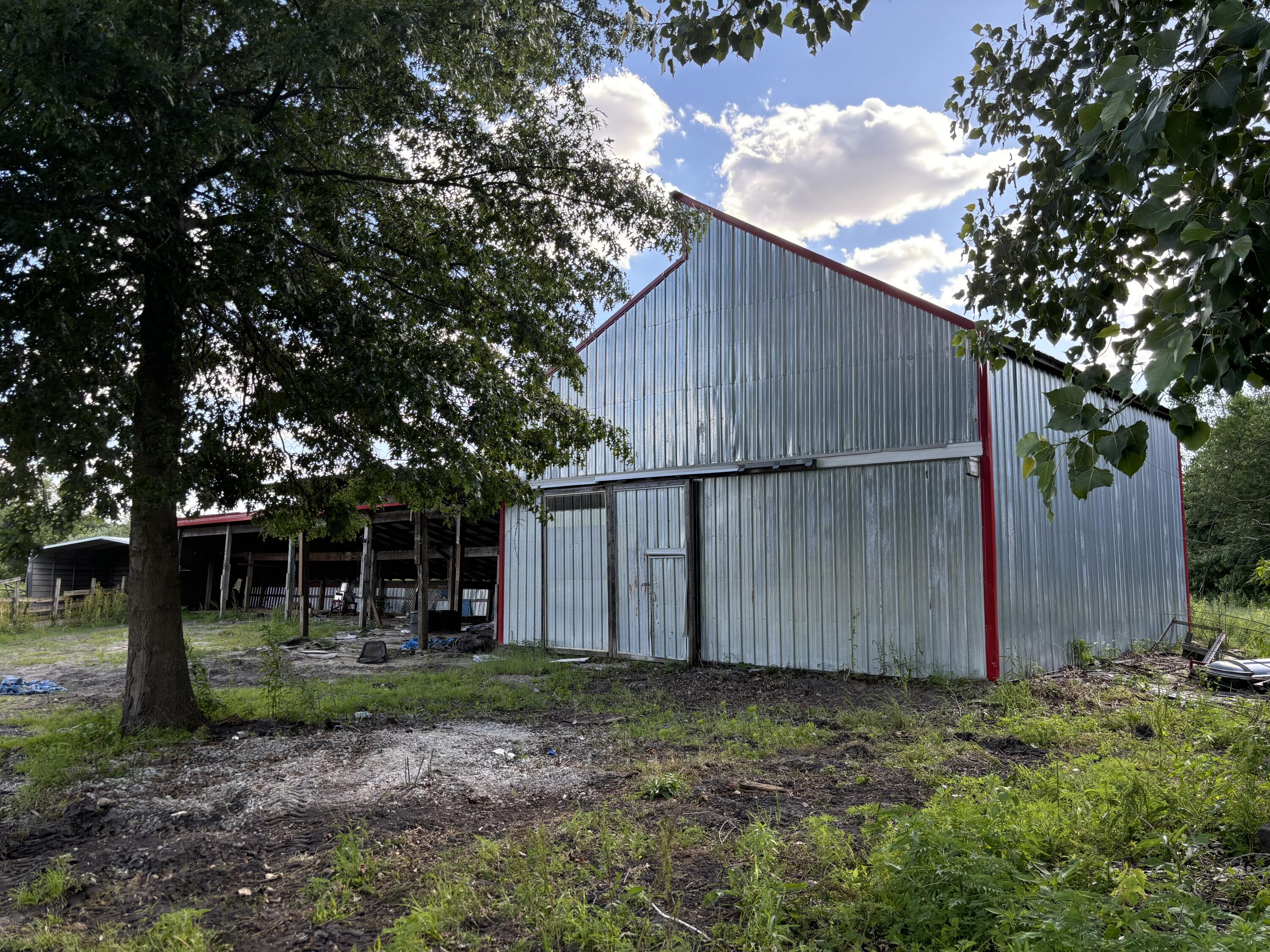 519 E 600 N