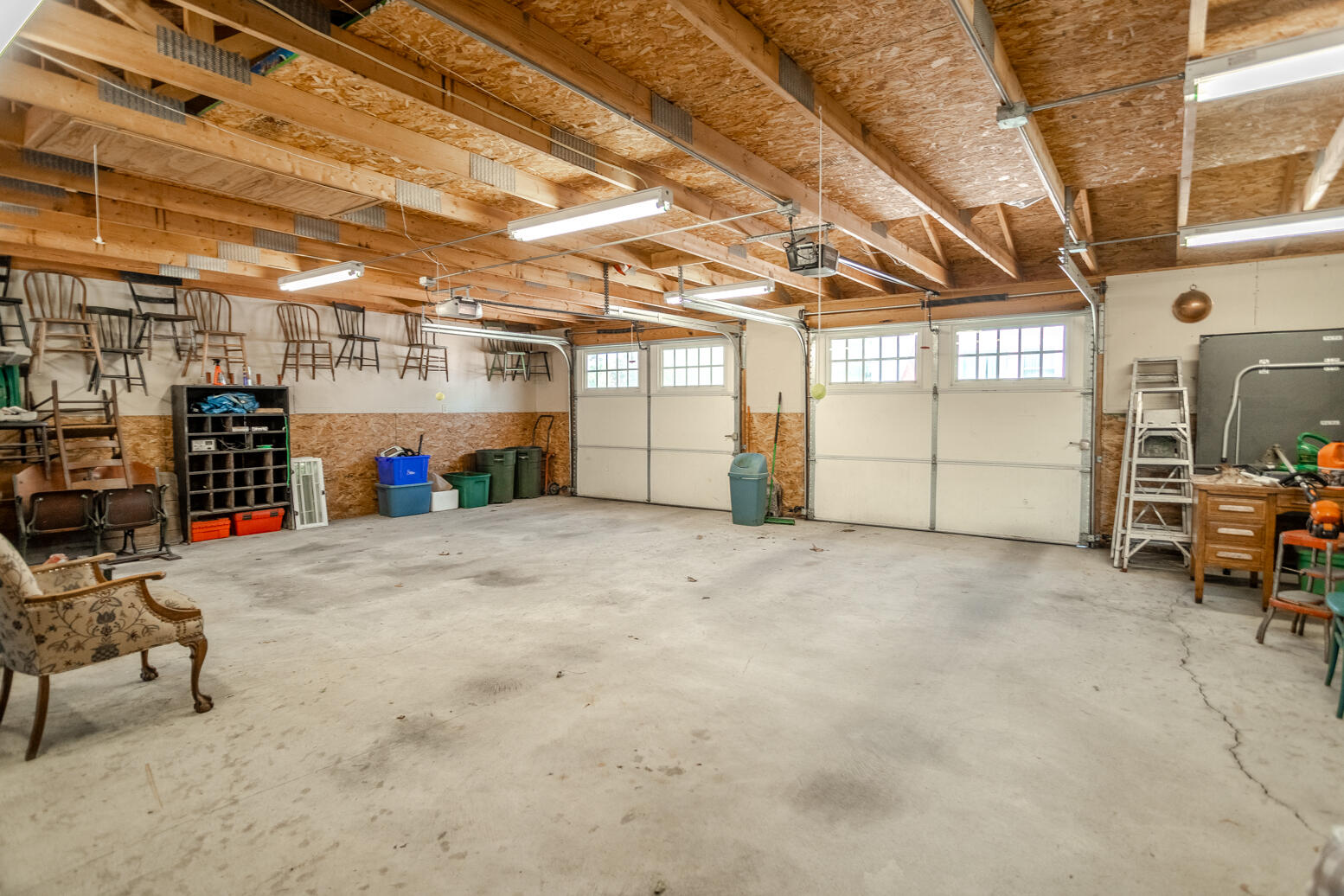 224 W Warner Street