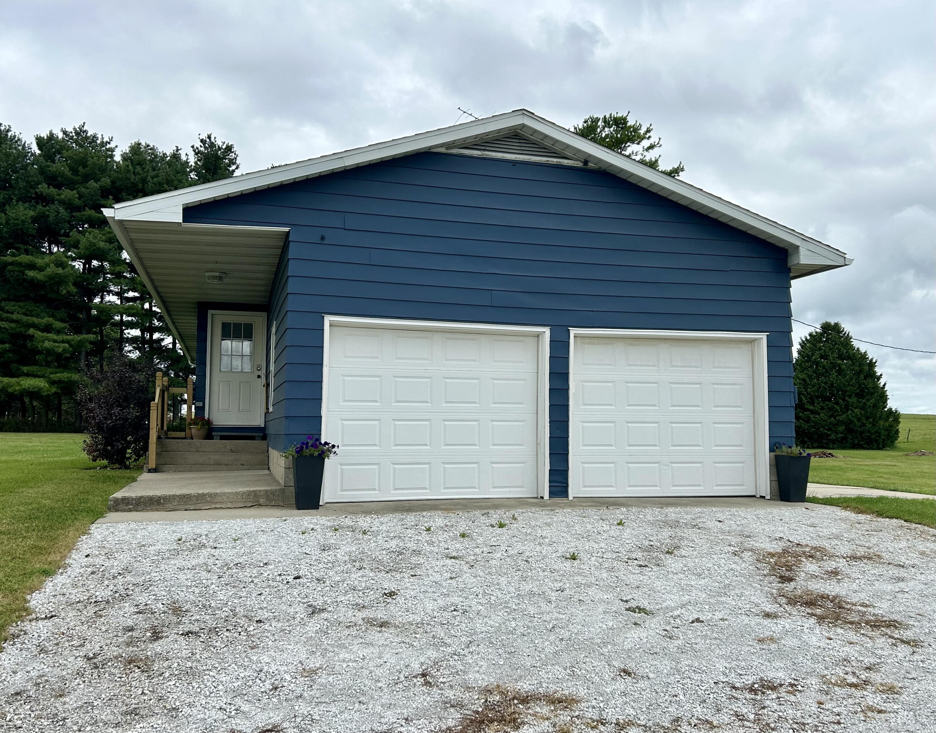 1700 W Wood Road