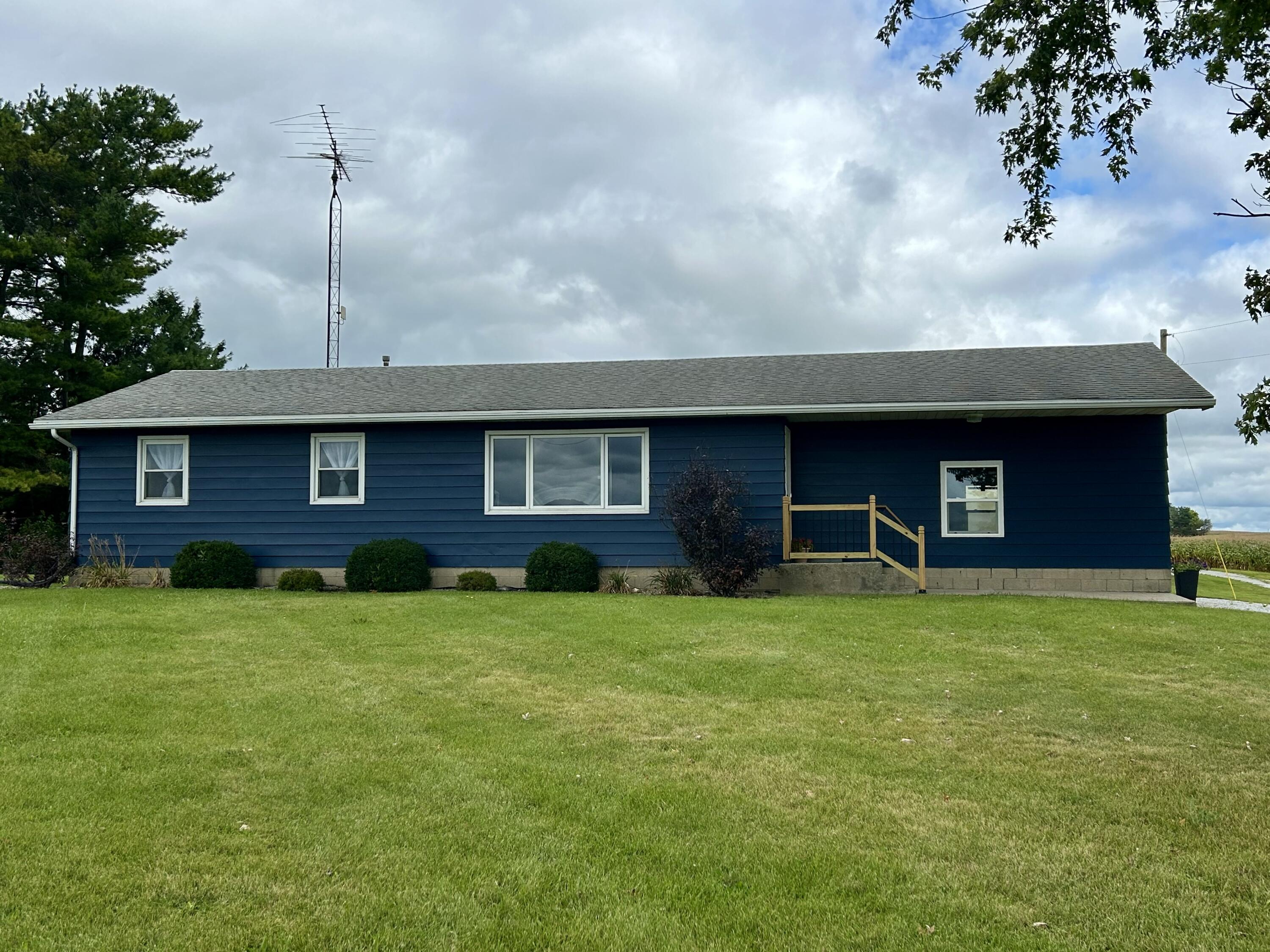 1700 W Wood Road
