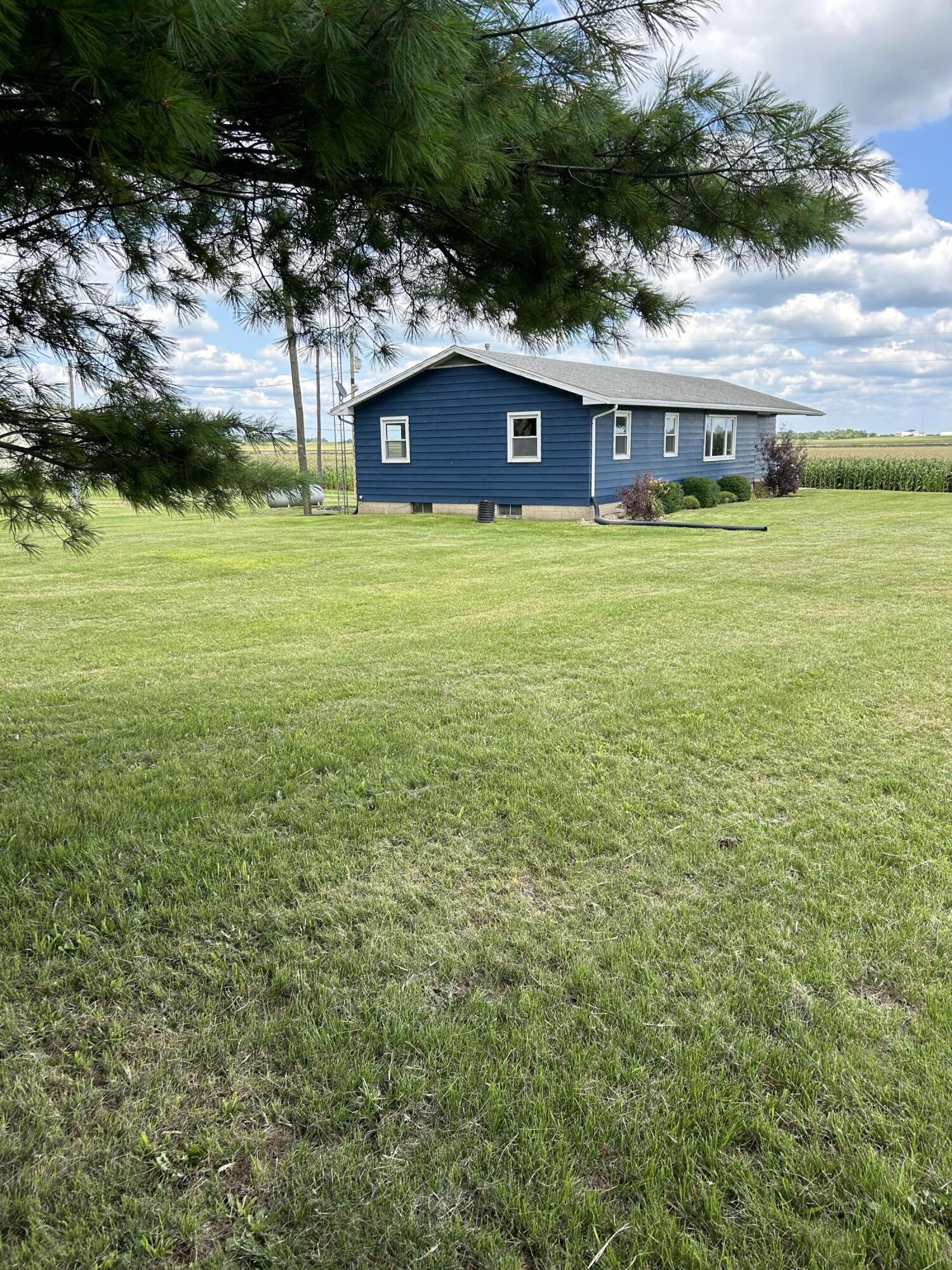 1700 W Wood Road