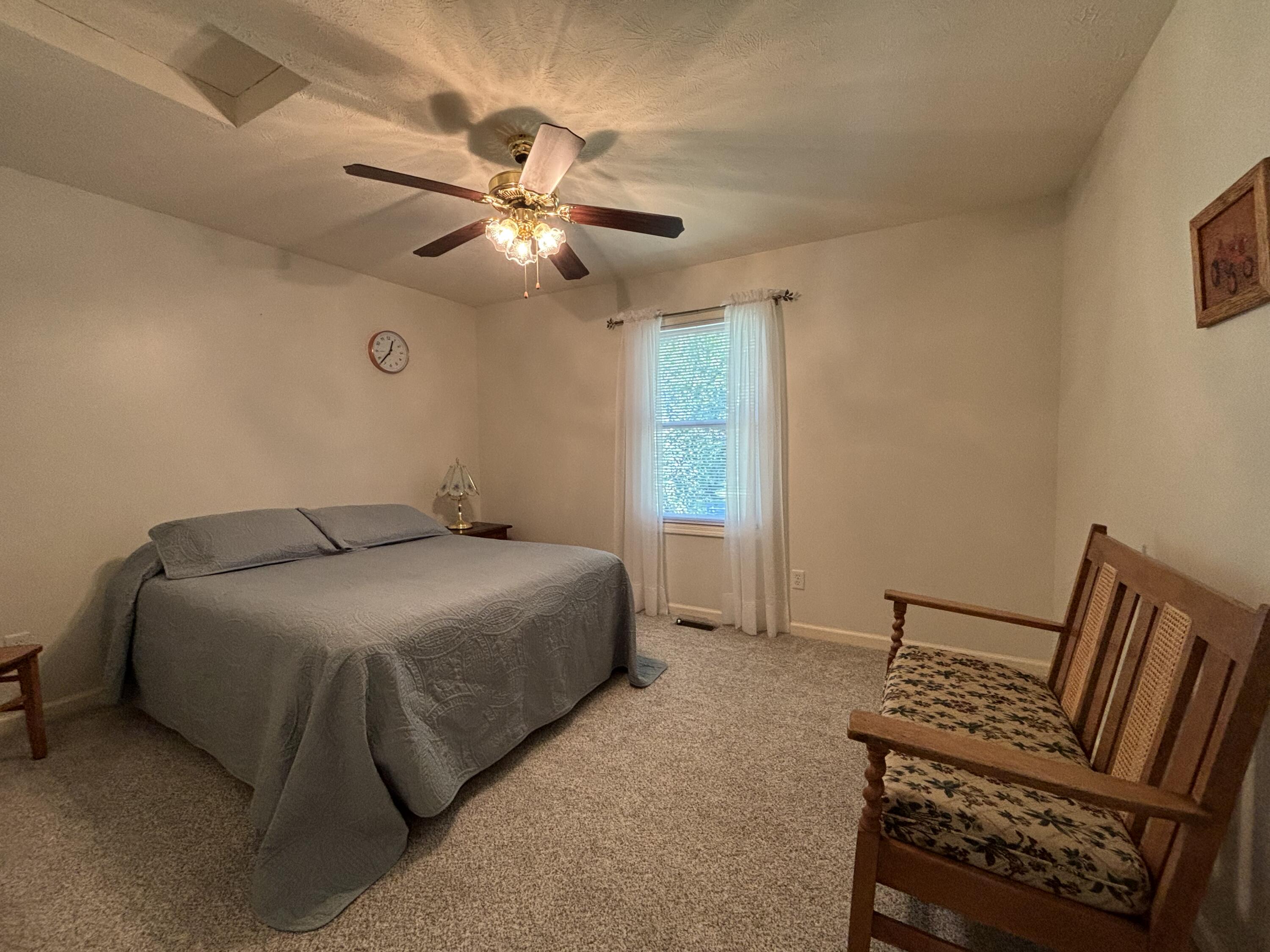 1014 W Scouts Bluff