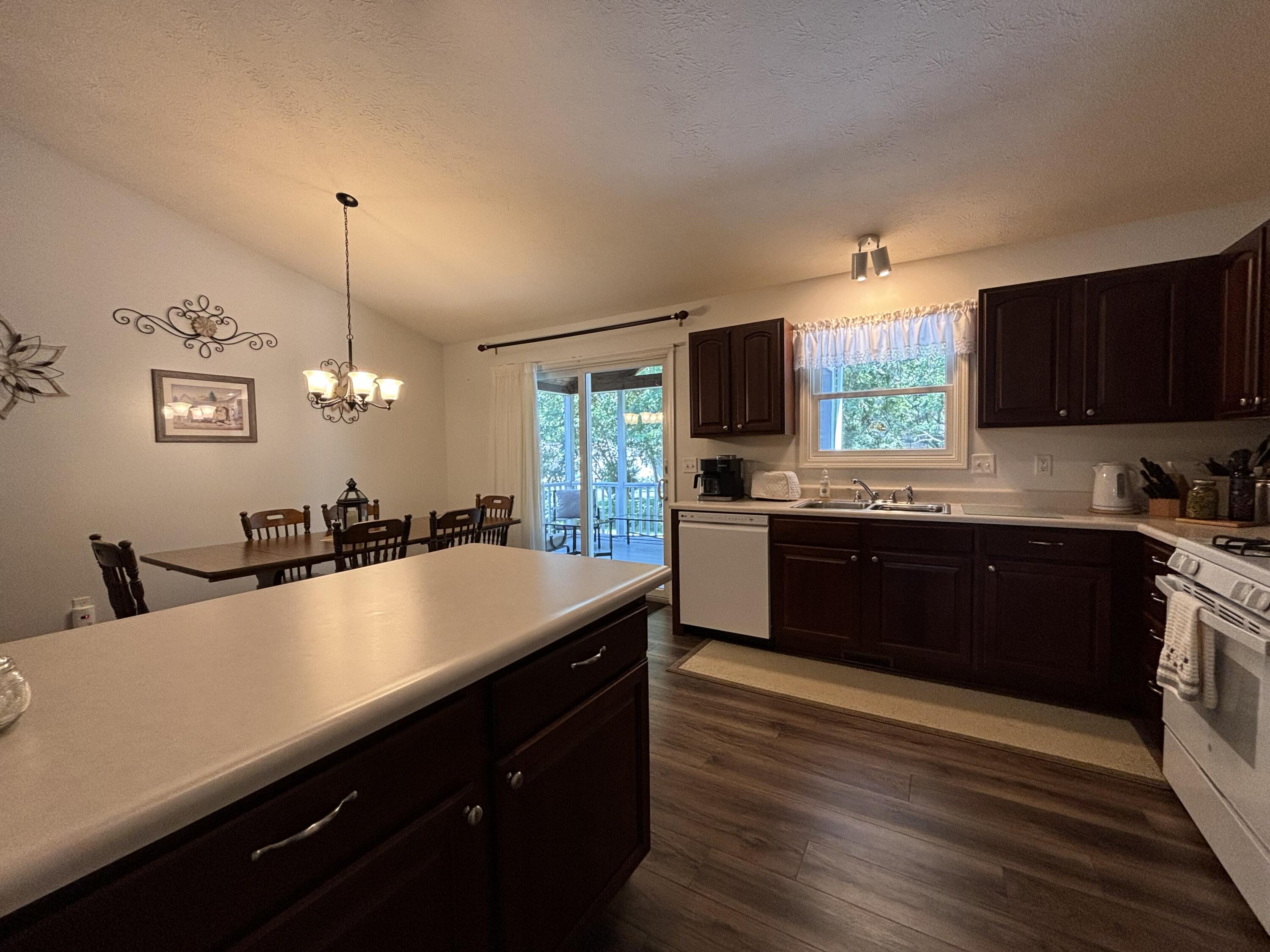 1014 W Scouts Bluff