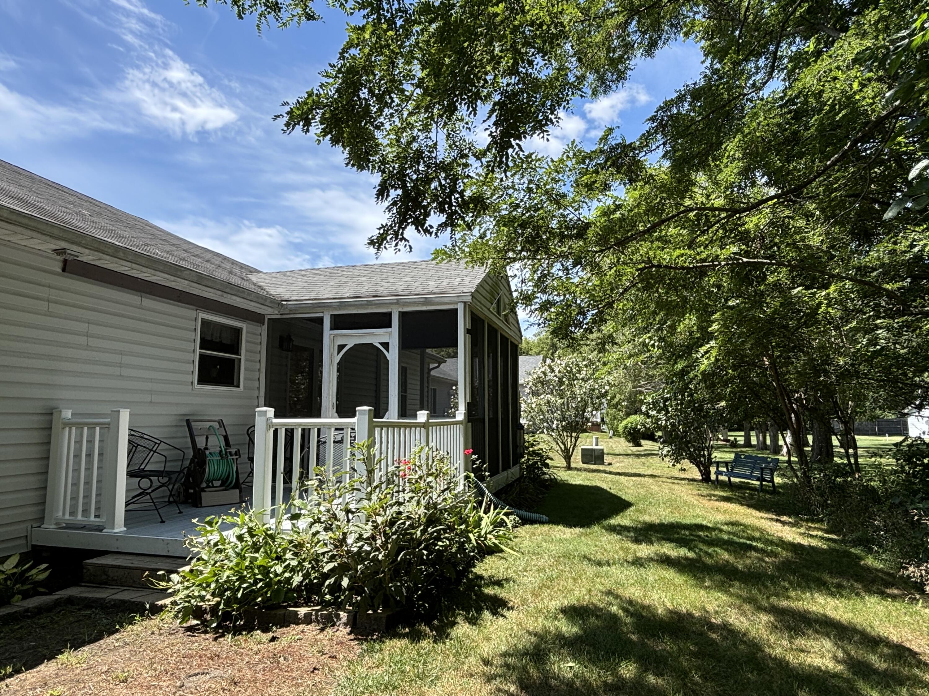 1014 W Scouts Bluff
