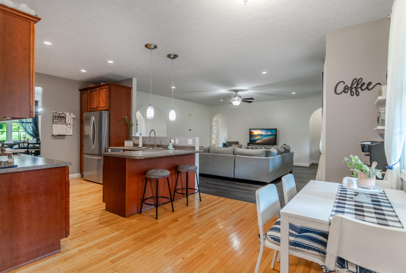 1009 W Scouts Bluff Road