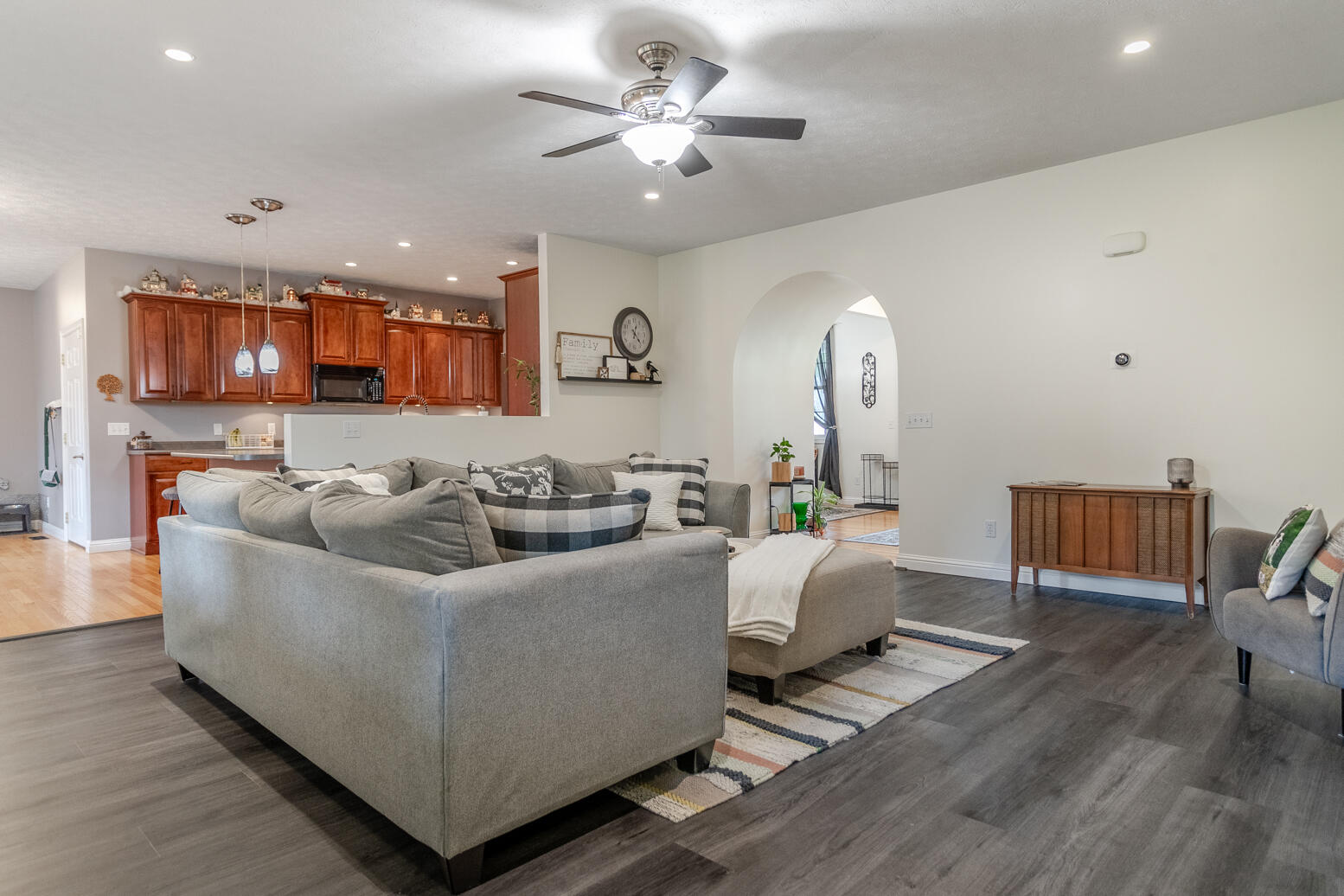 1009 W Scouts Bluff Road
