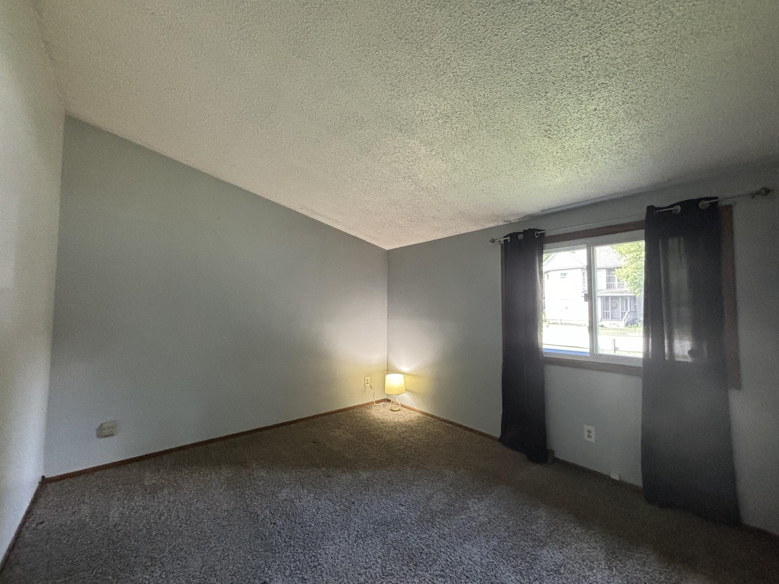 409 W Howard Street