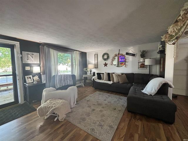 1252 S Meadow Drive