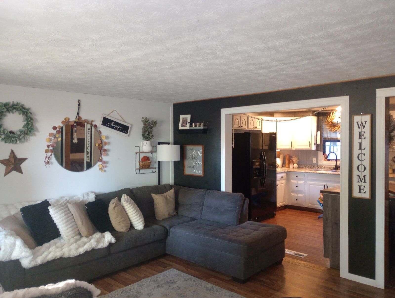 1252 S Meadow Drive