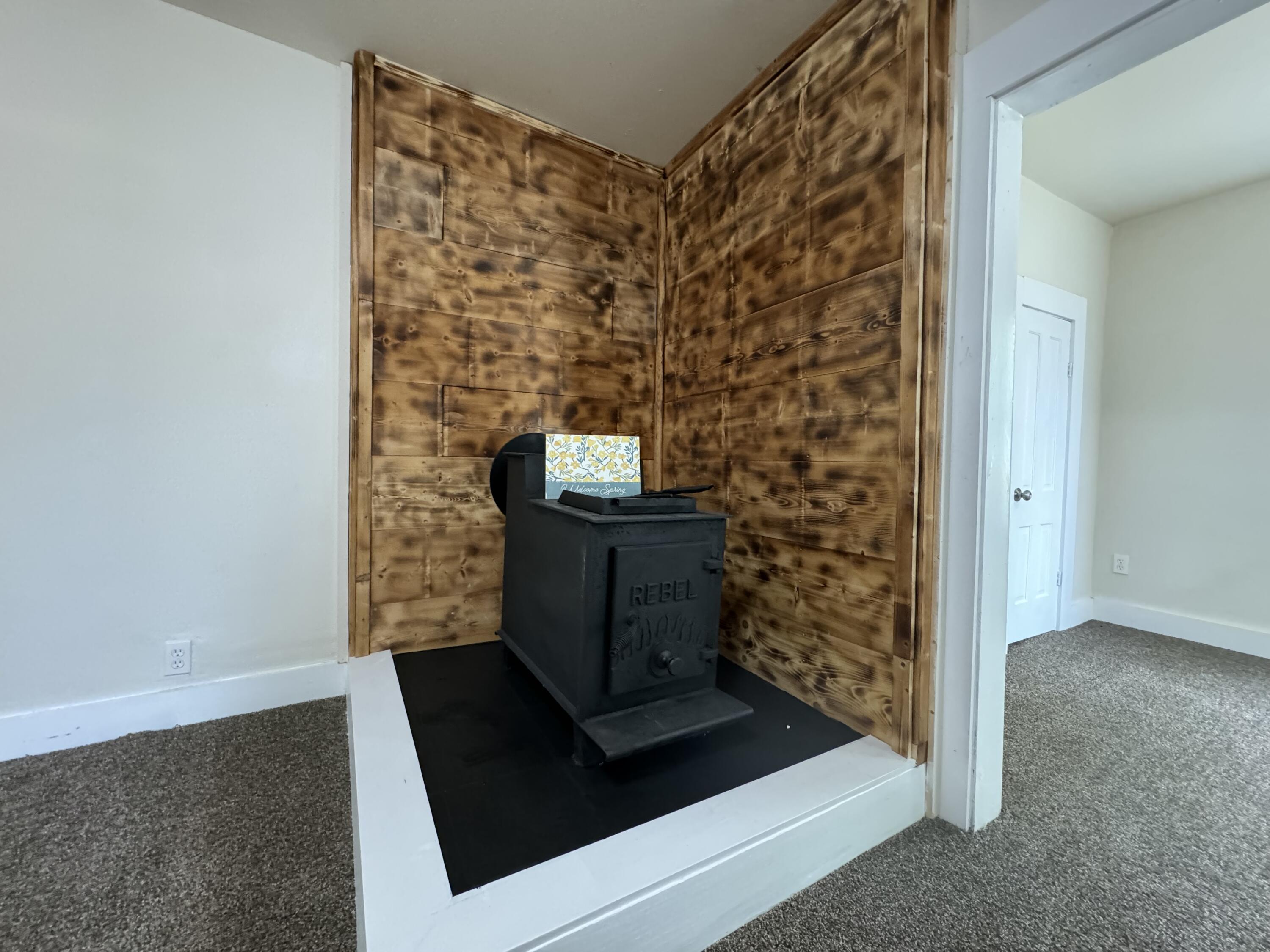 1113 S 850 W