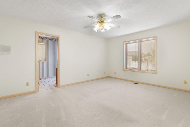 518 Countryside Circle