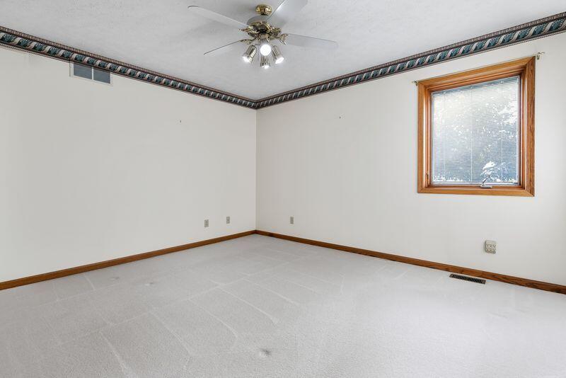 518 Countryside Circle