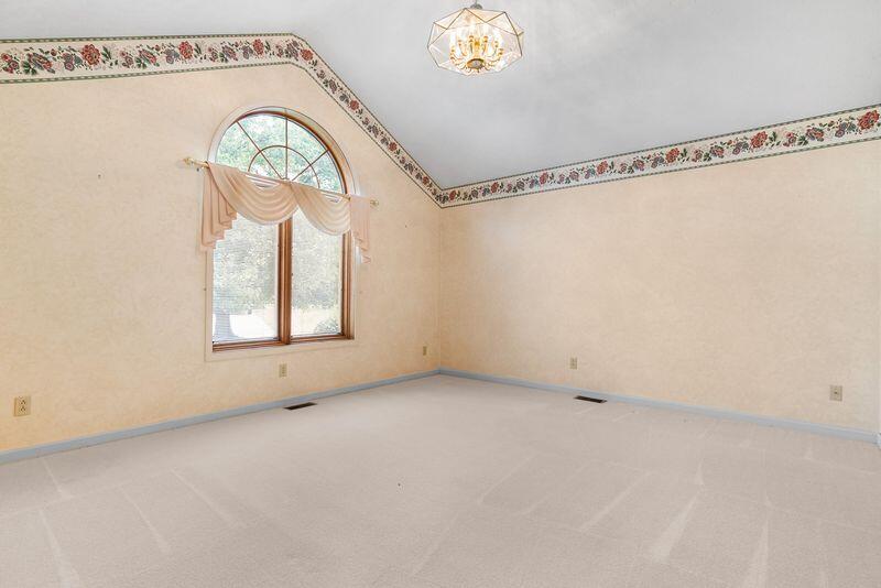 518 Countryside Circle