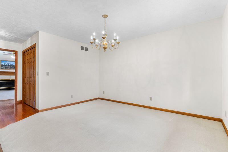518 Countryside Circle