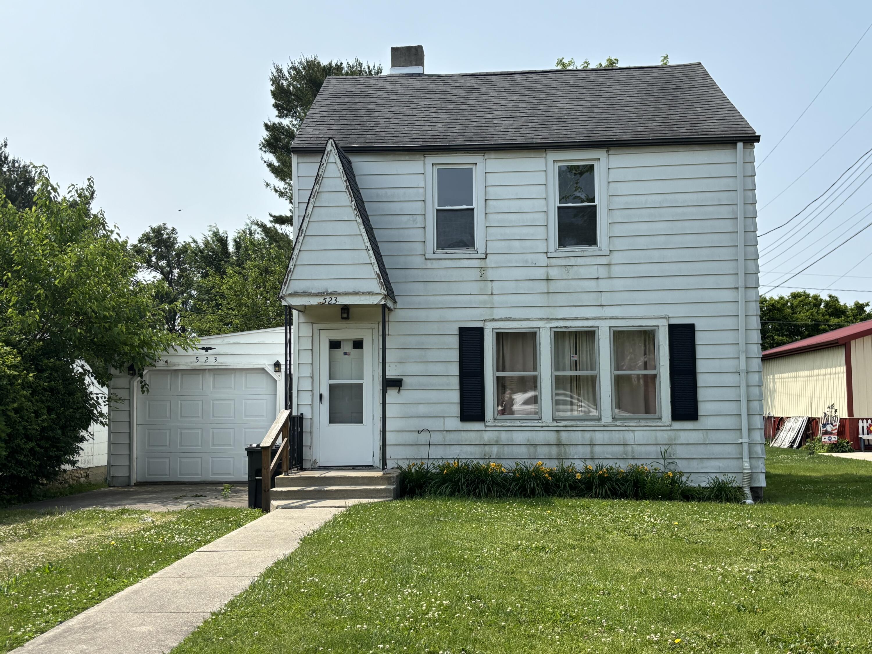 523 W Emmet Avenue