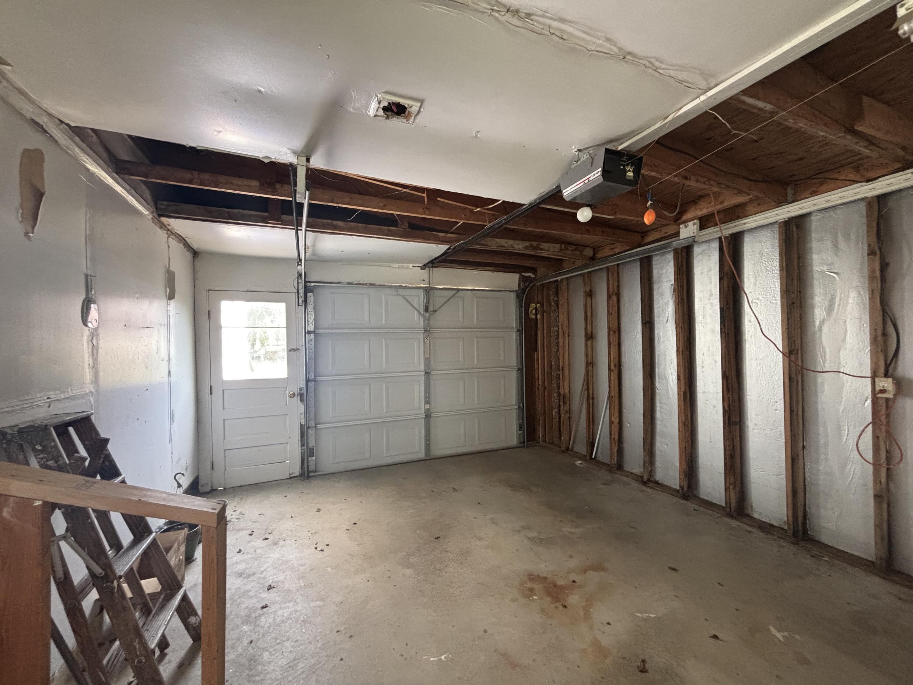 523 W Emmet Avenue