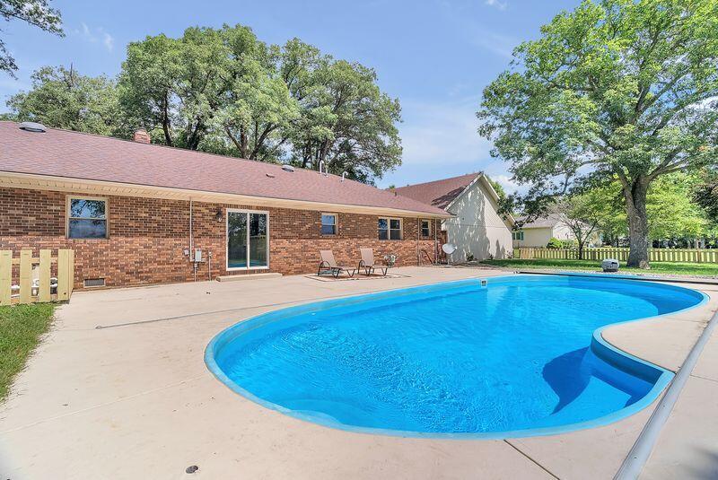8373 Oak Tree Drive
