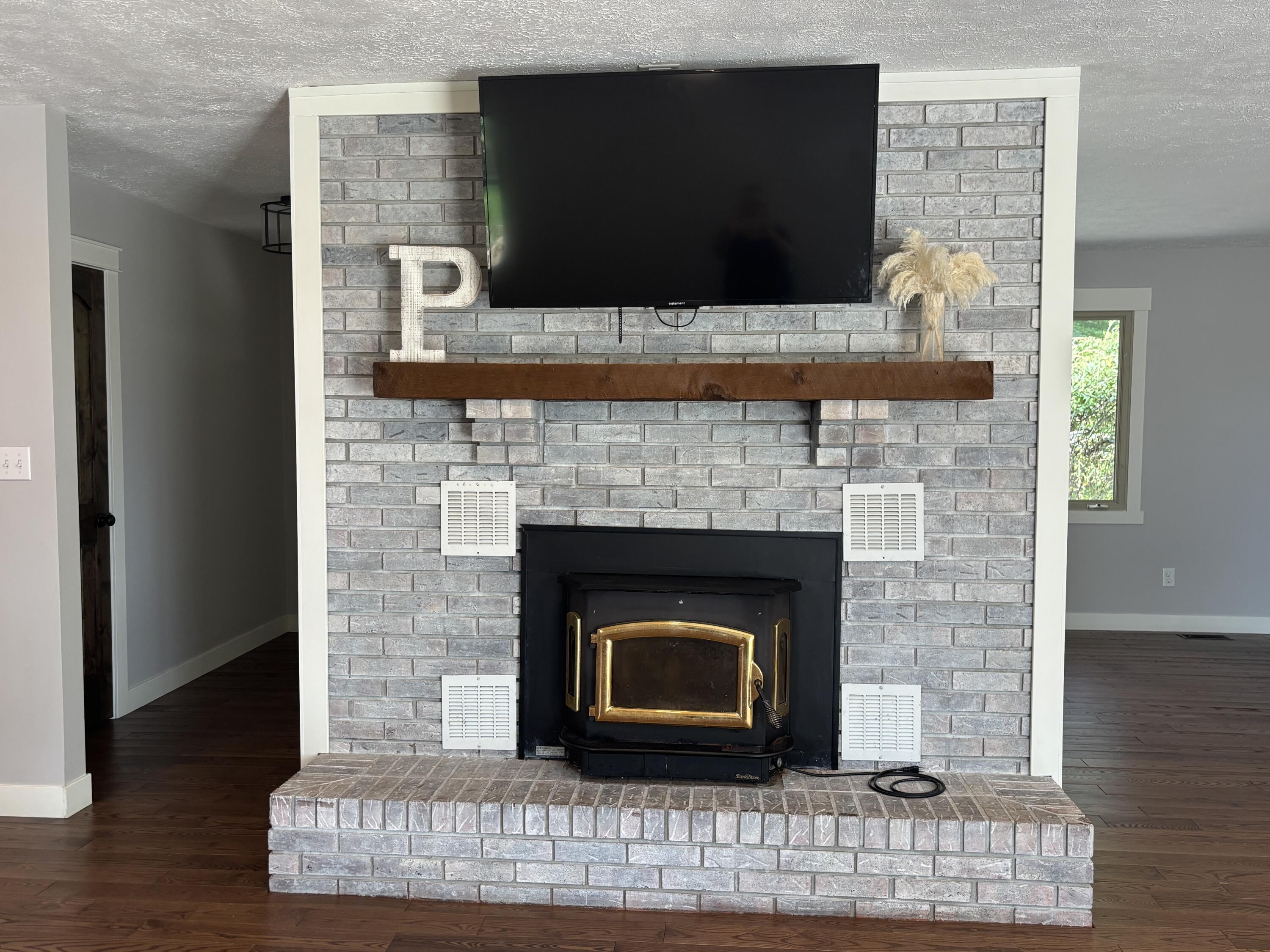 8373 Oak Tree Drive