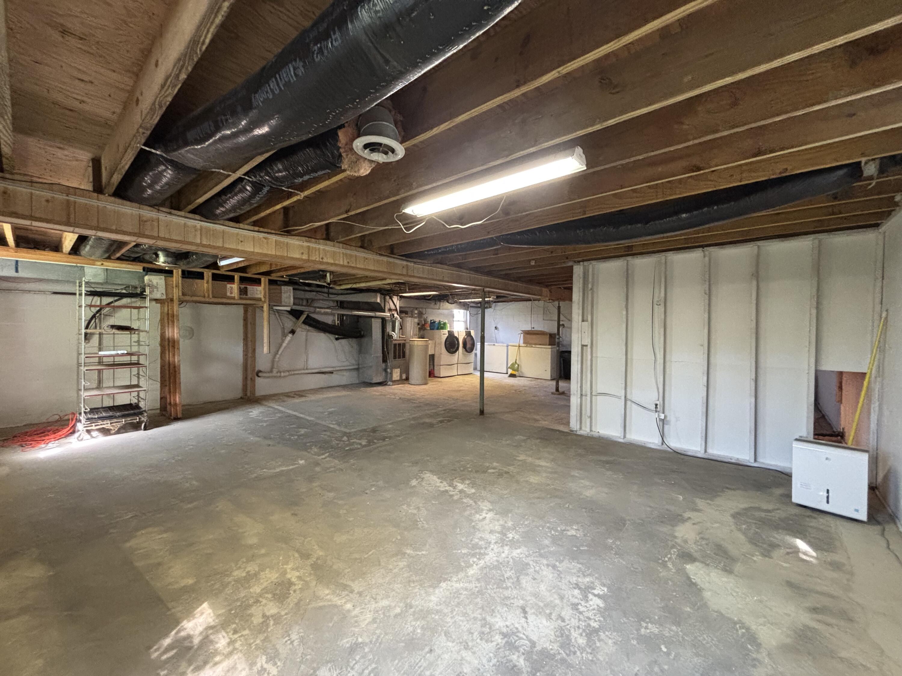 870 W Bunkum Road