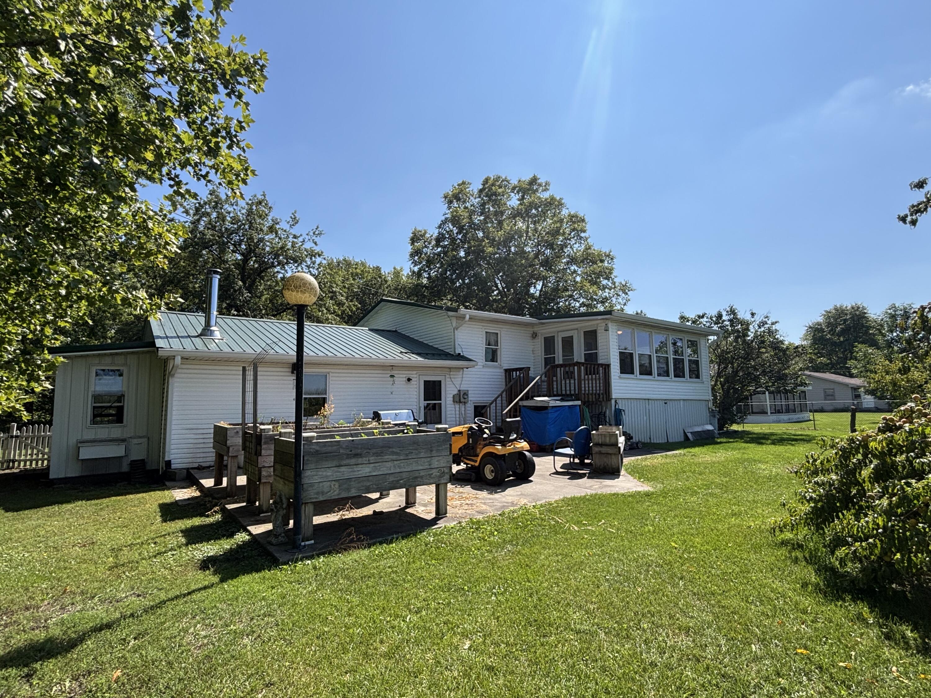870 W Bunkum Road