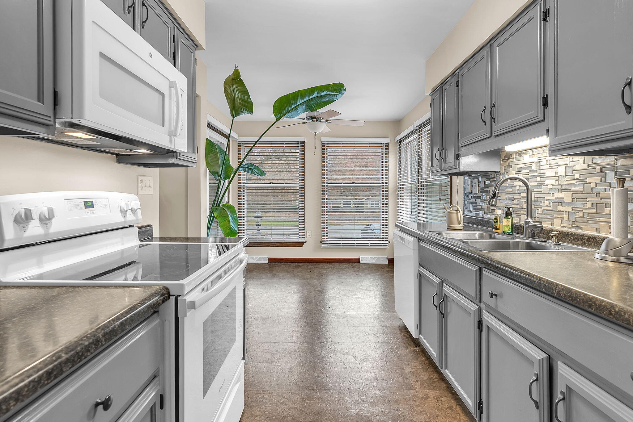 10338 Oreilly Lane