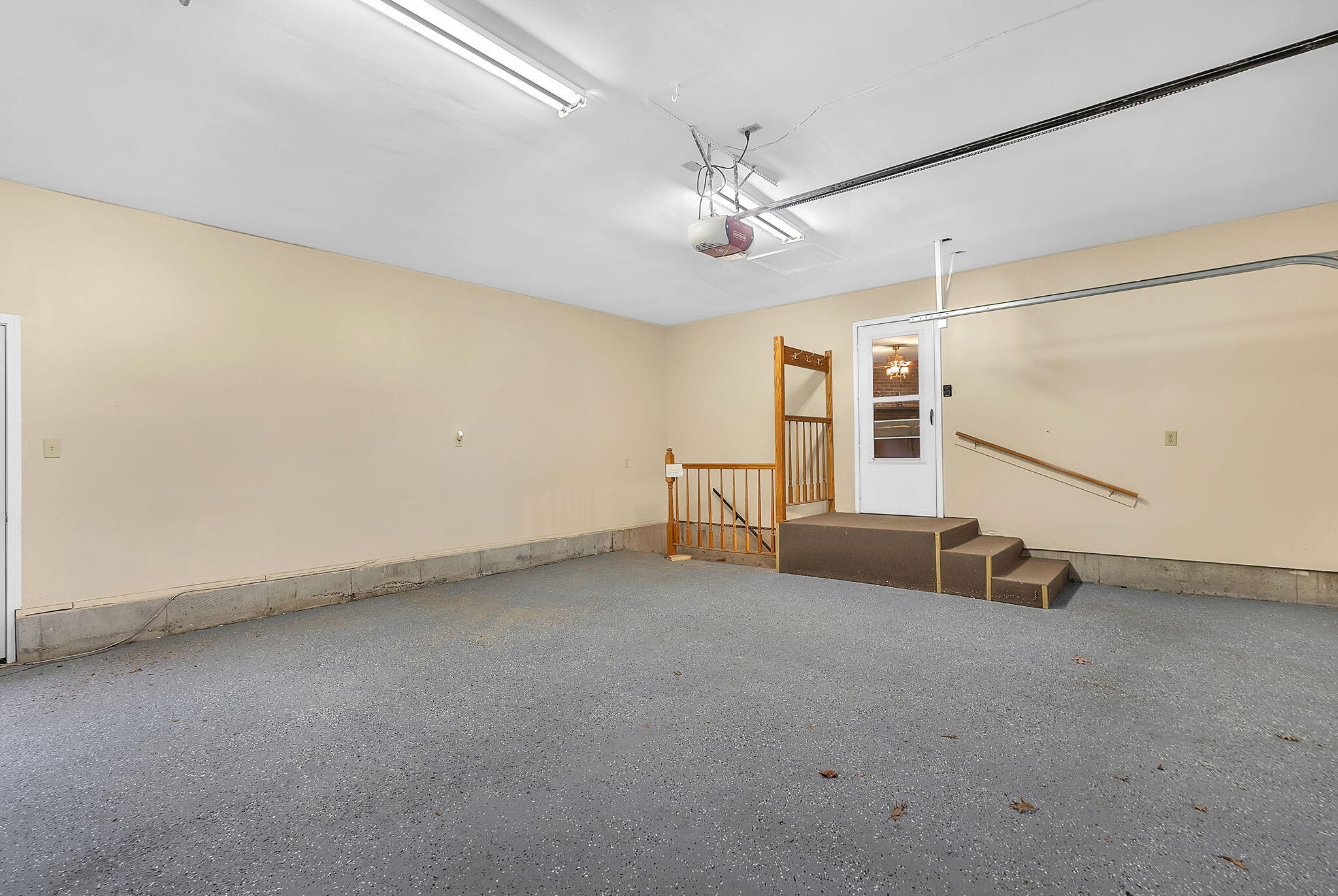 10338 Oreilly Lane