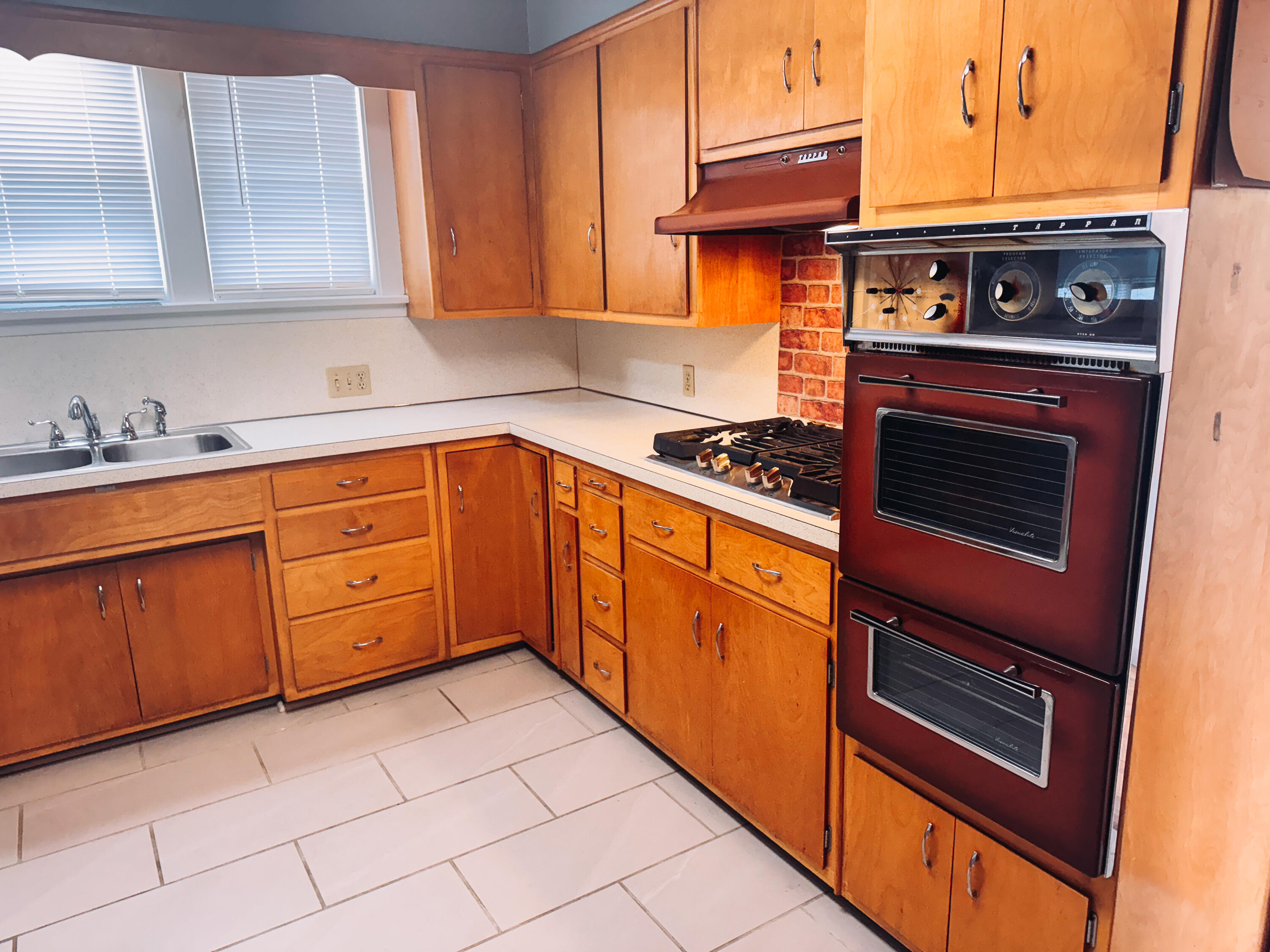 116 N Weston Street