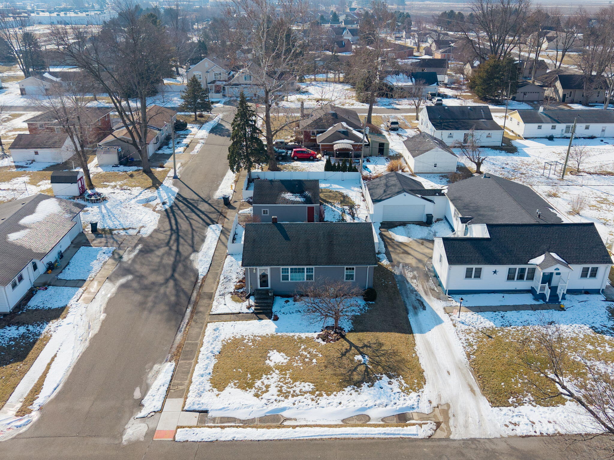 903 W Grove Street
