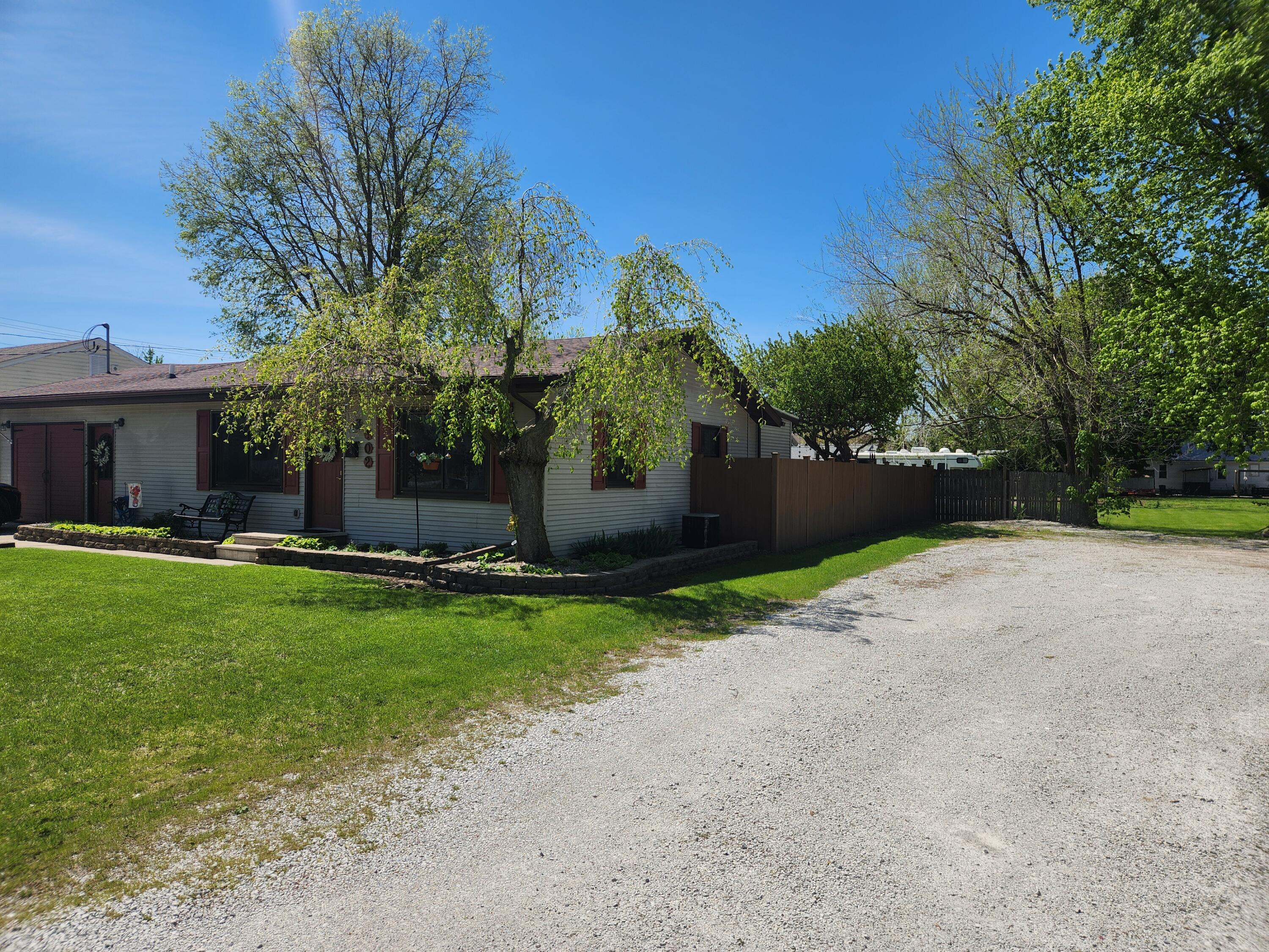 102 N Scott Street