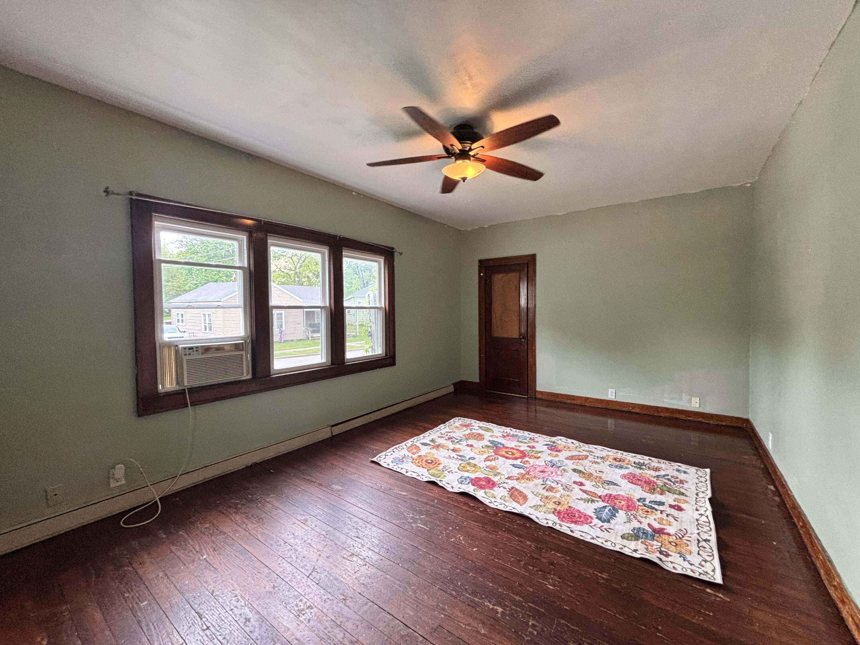 309 N Center Street