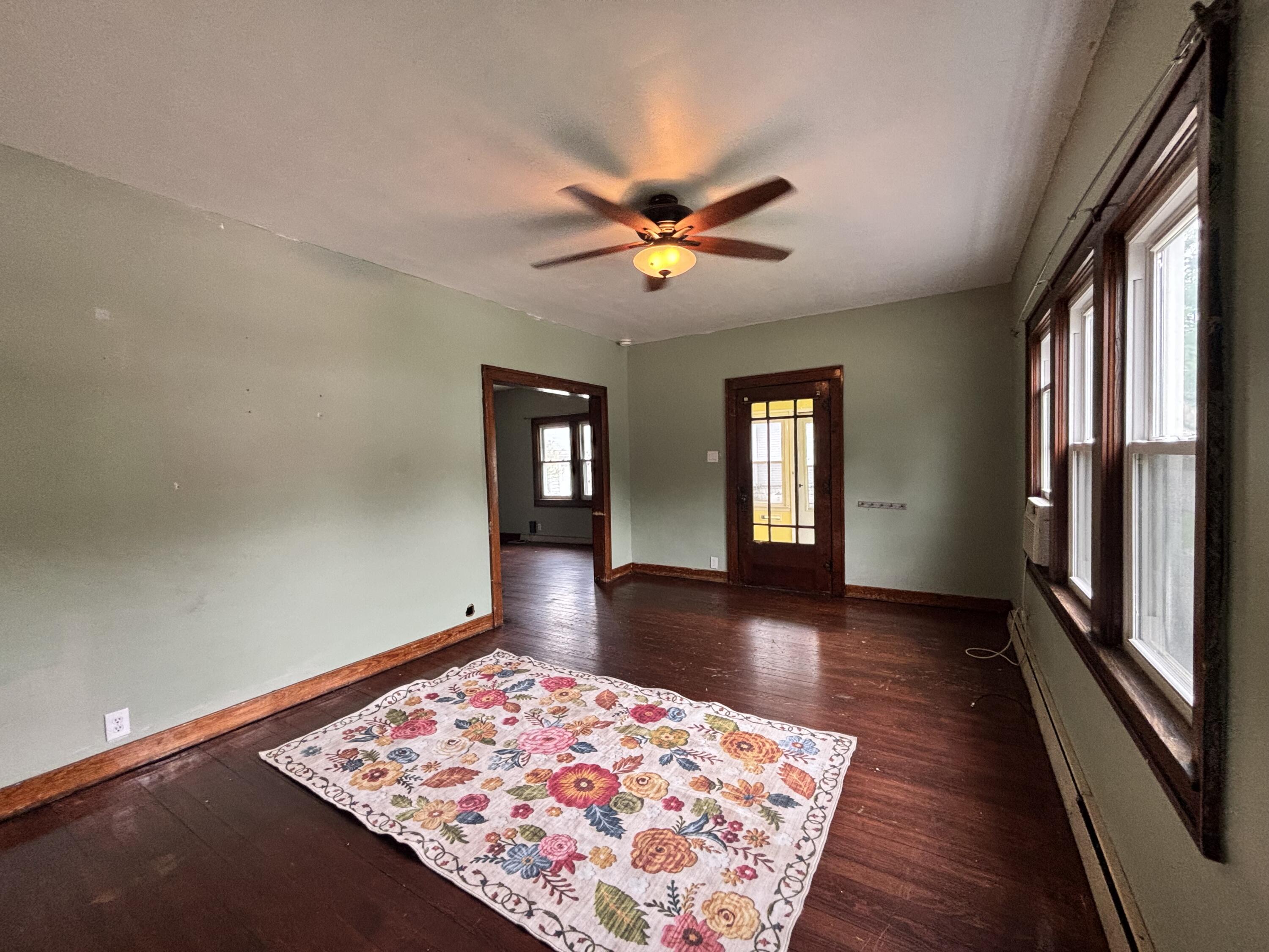 309 N Center Street
