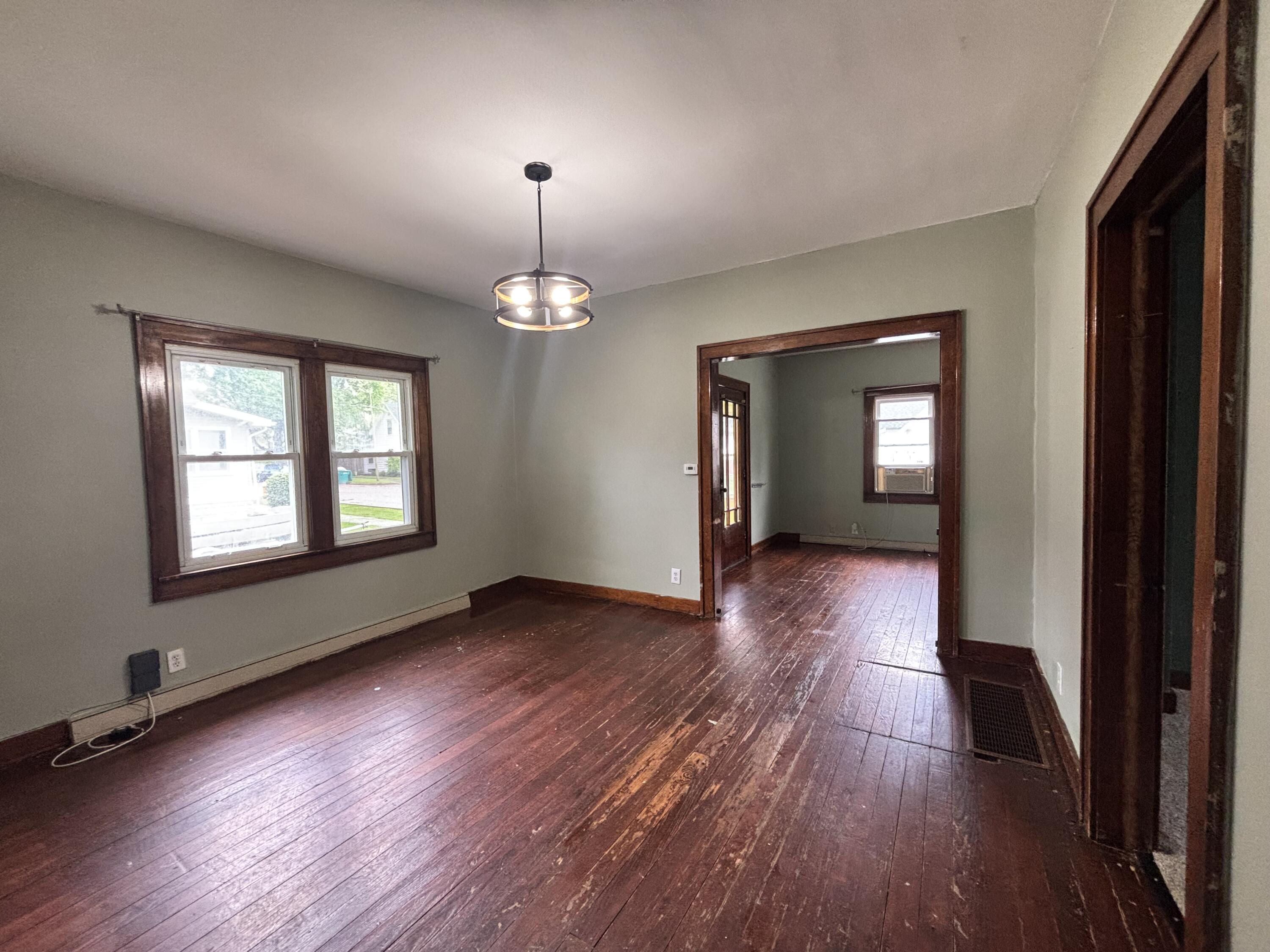 309 N Center Street
