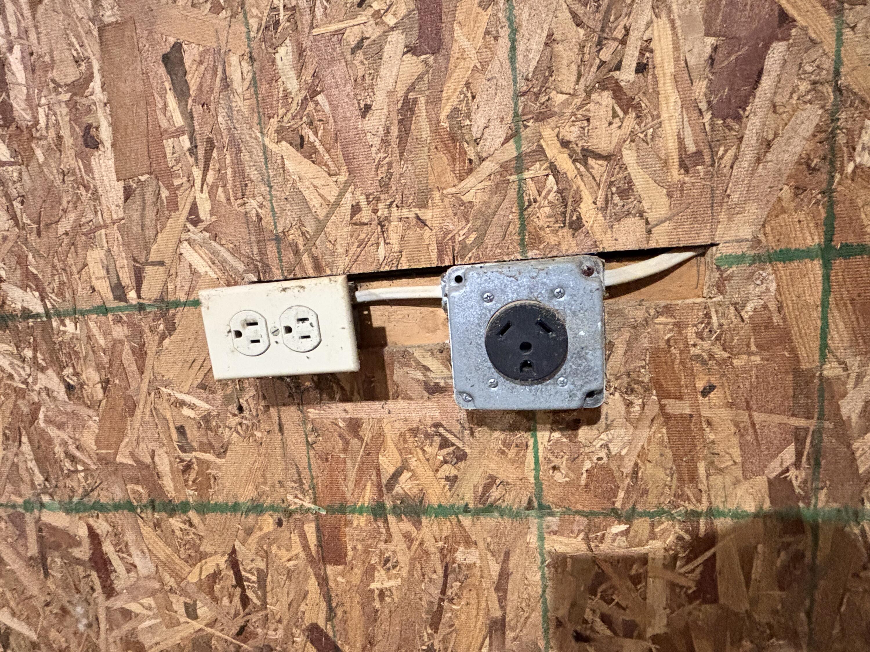 5010 E 500 N