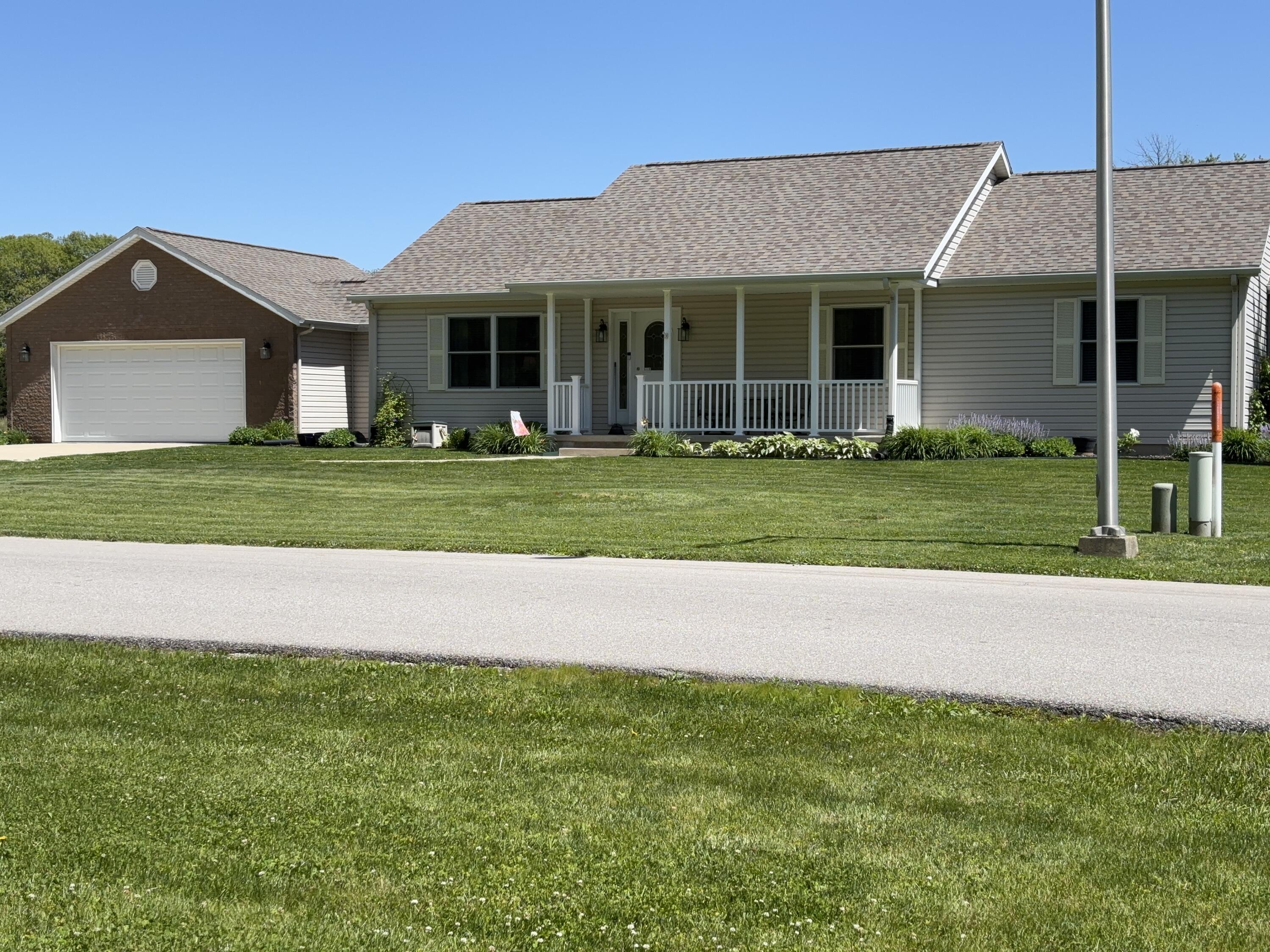 17 White Tail Circle
