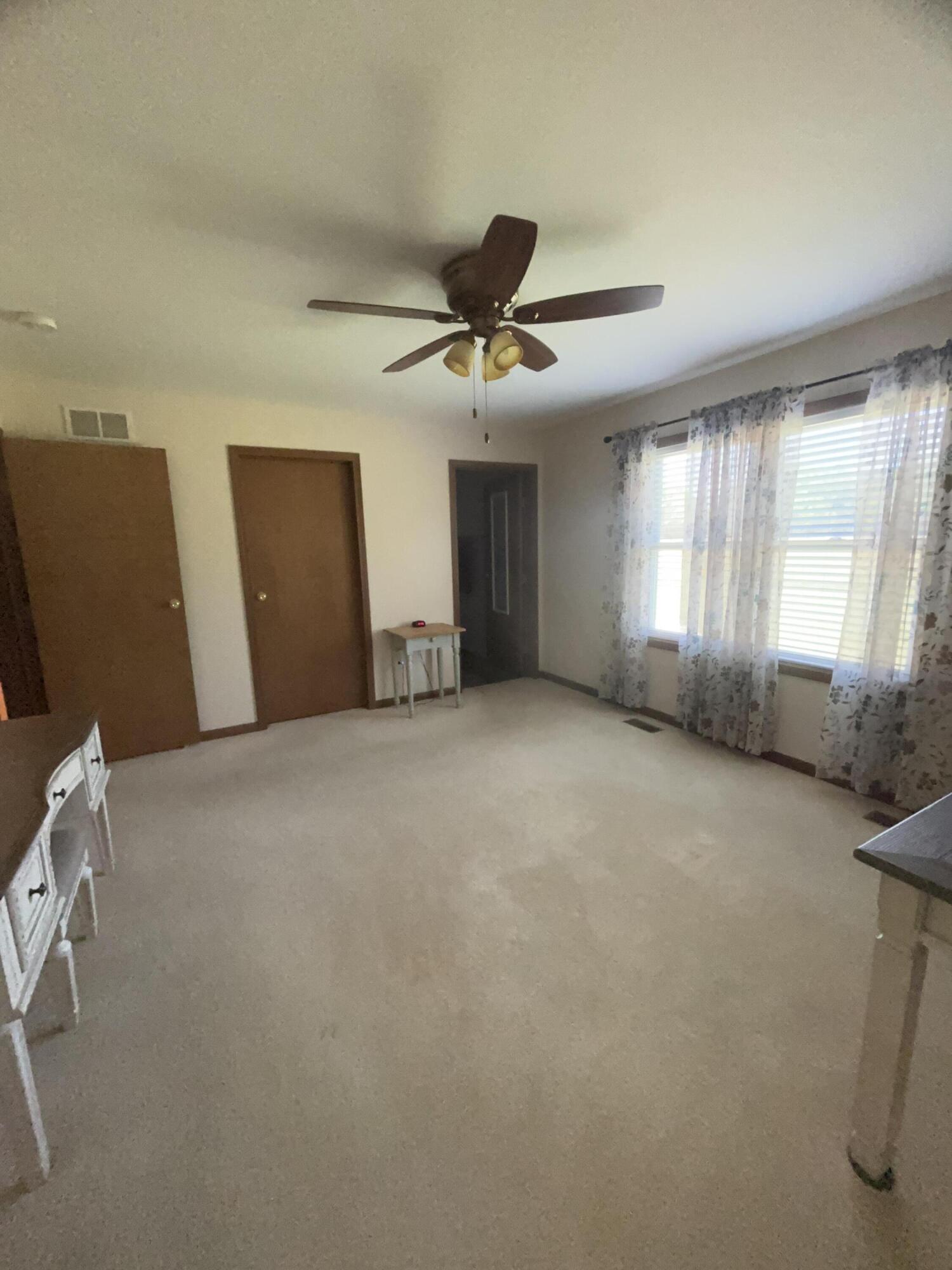 17 White Tail Circle